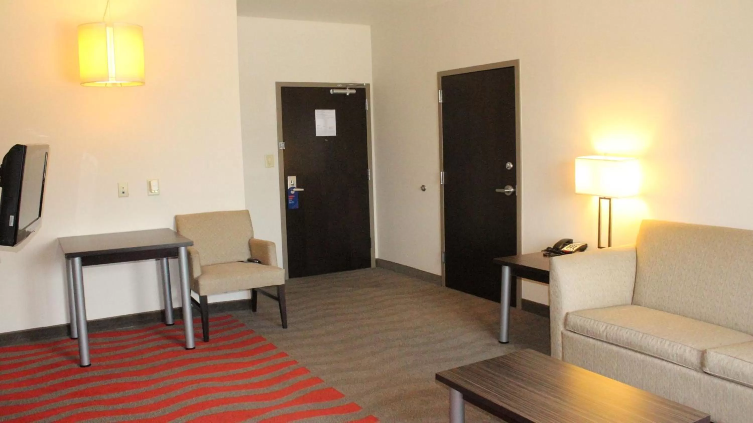 One-Bedroom King Suite in Holiday Inn Express Hotels & Suites Rockingham West by IHG