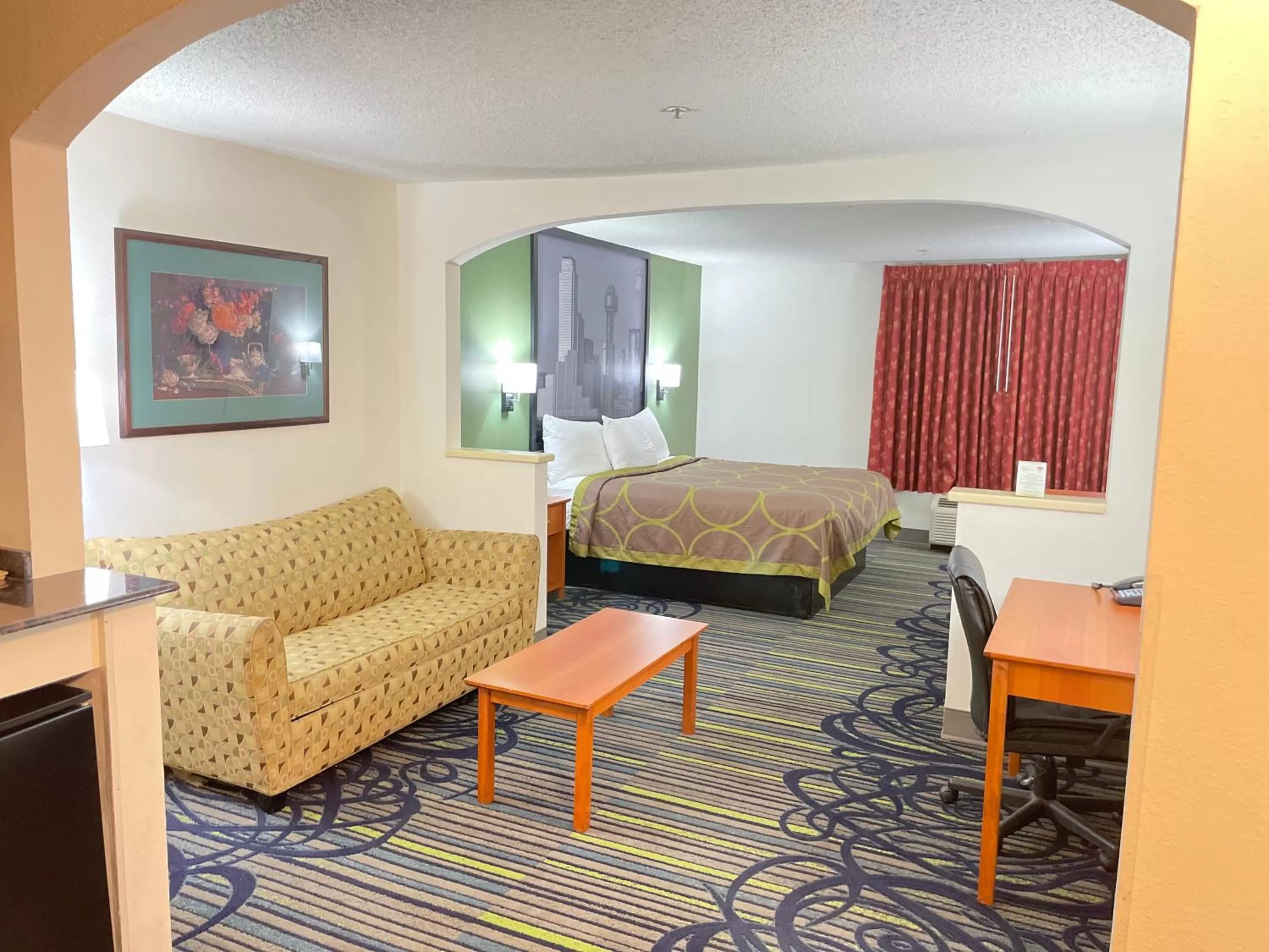 King Studio Suite - Non-Smoking in Super 8 by Wyndham Fort Worth Downtown South