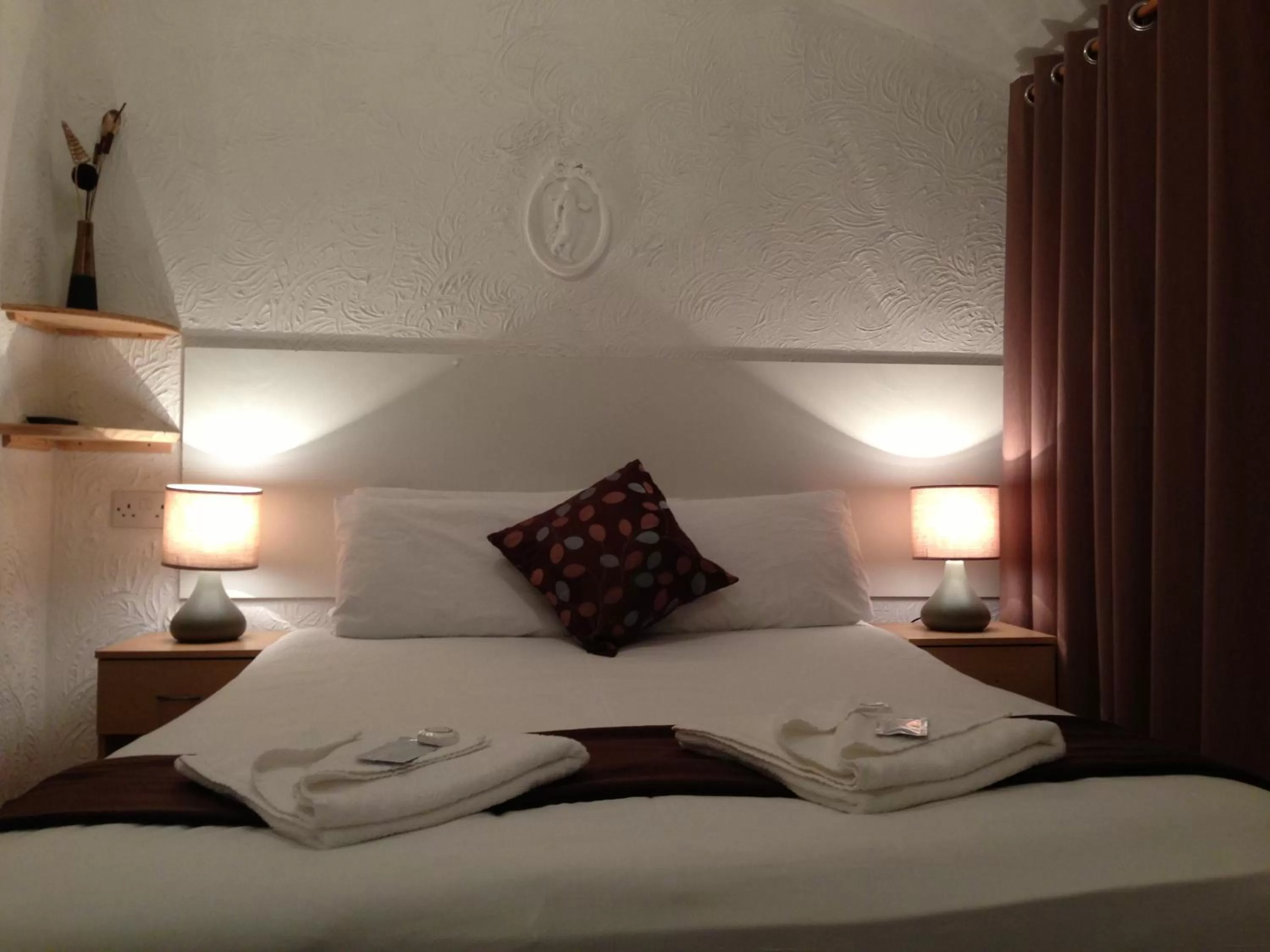 Triple Room in Wilsons Hotel - Blackpool Tower View