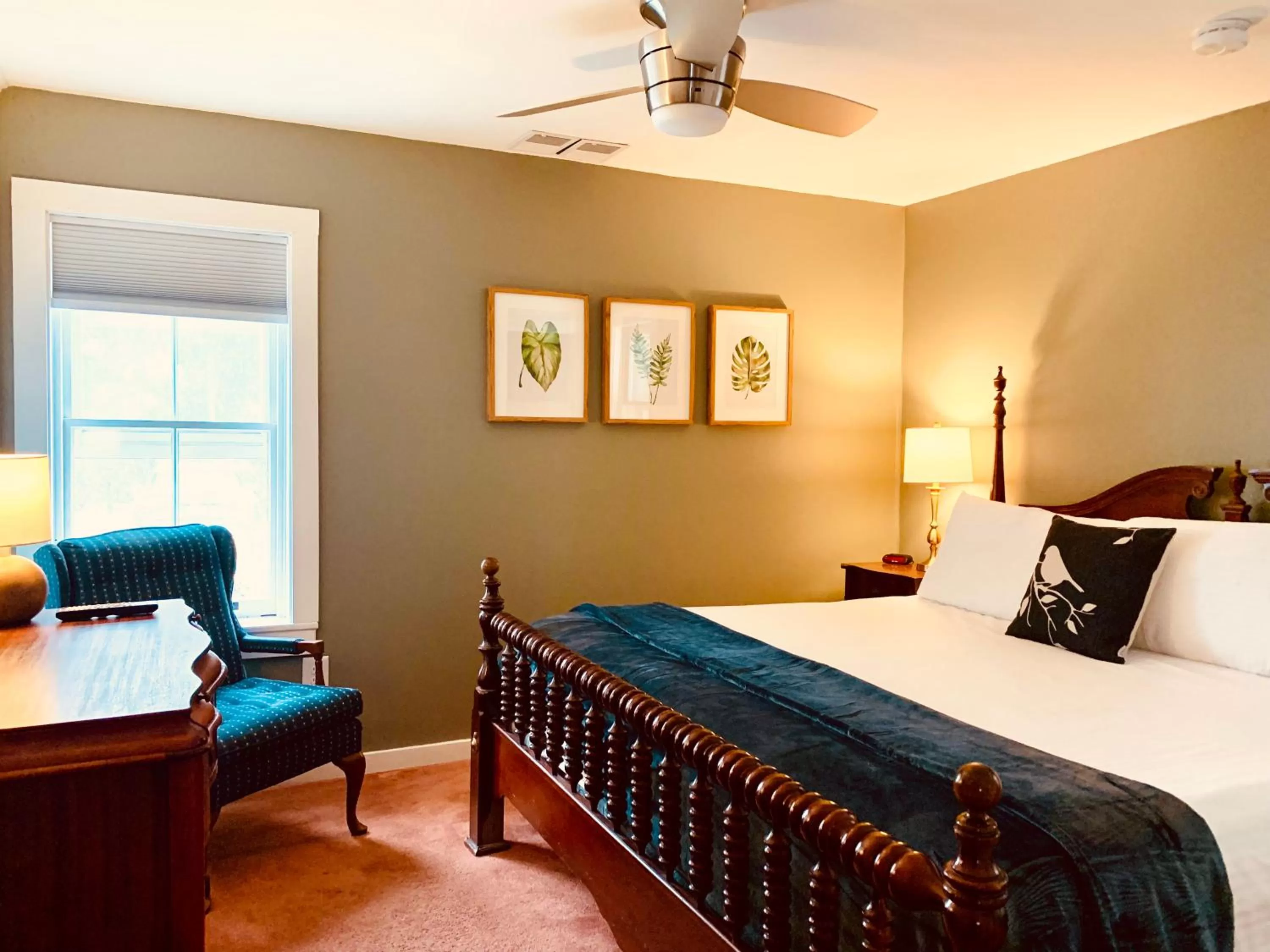King Room in The Nutmeg Vermont