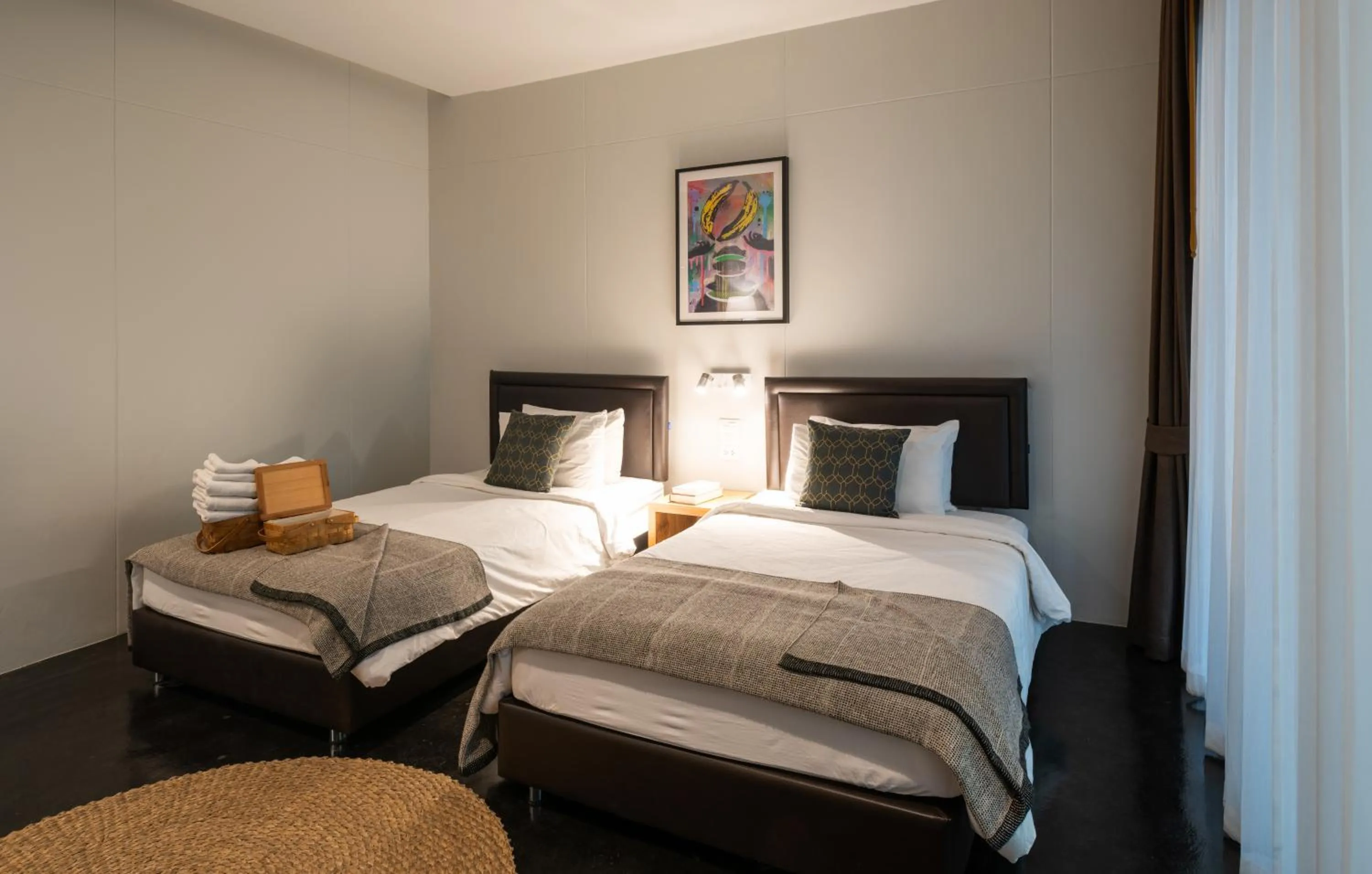 Superior Twin Room in Cherlock hotel