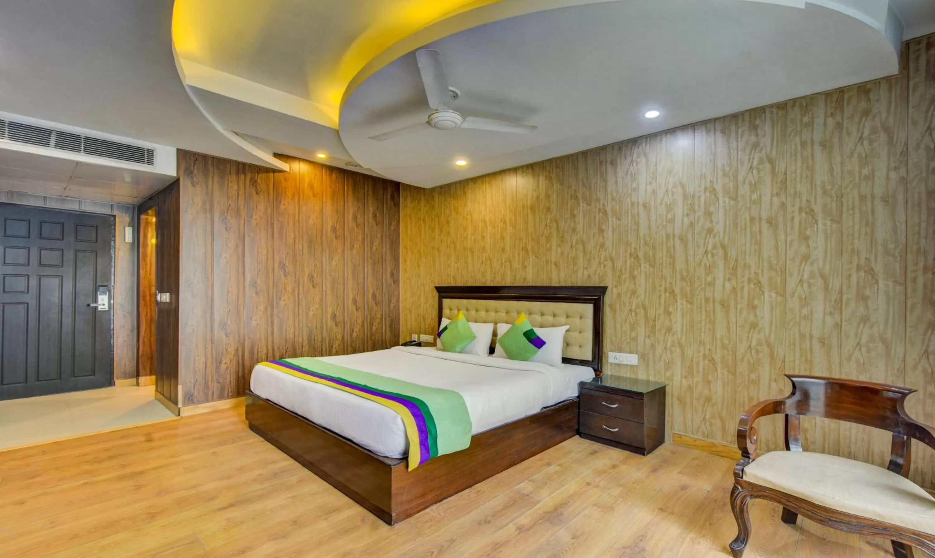 Standard Double Room - single occupancy in Treebo Elysee, Patel Nagar
