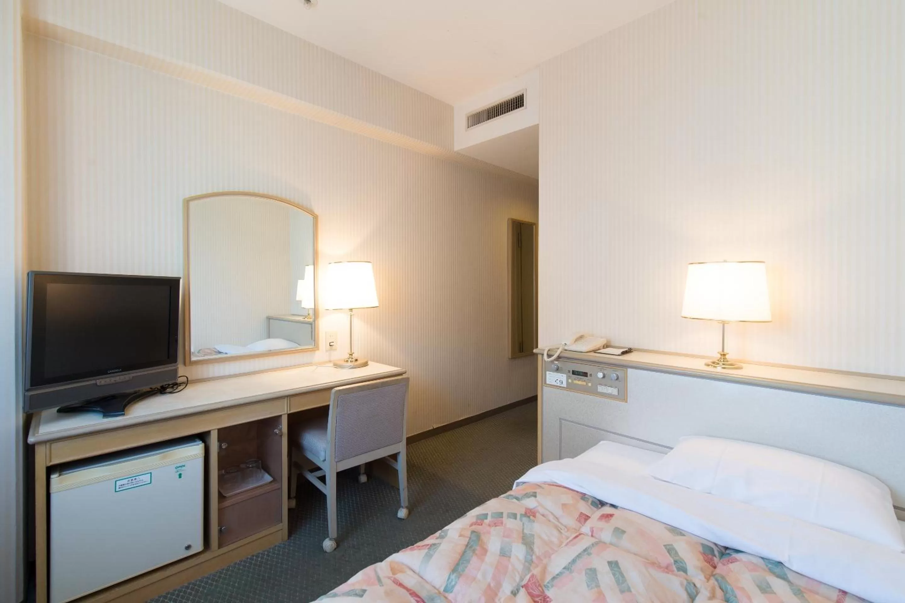 Small Double Room - Smoking in Tabist Hotel Tetora Kitakyushu