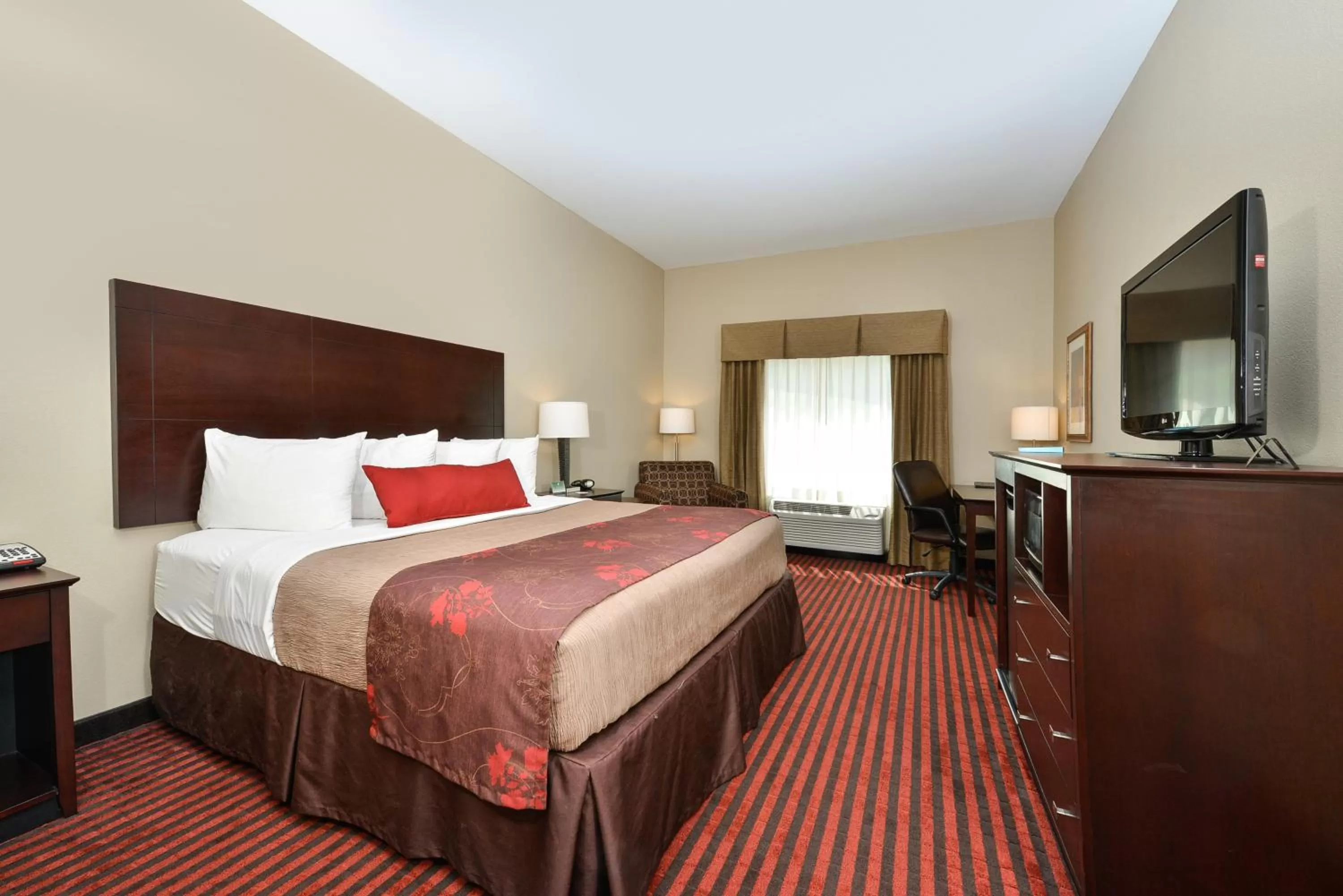 King Room in Best Western Plus Louisa