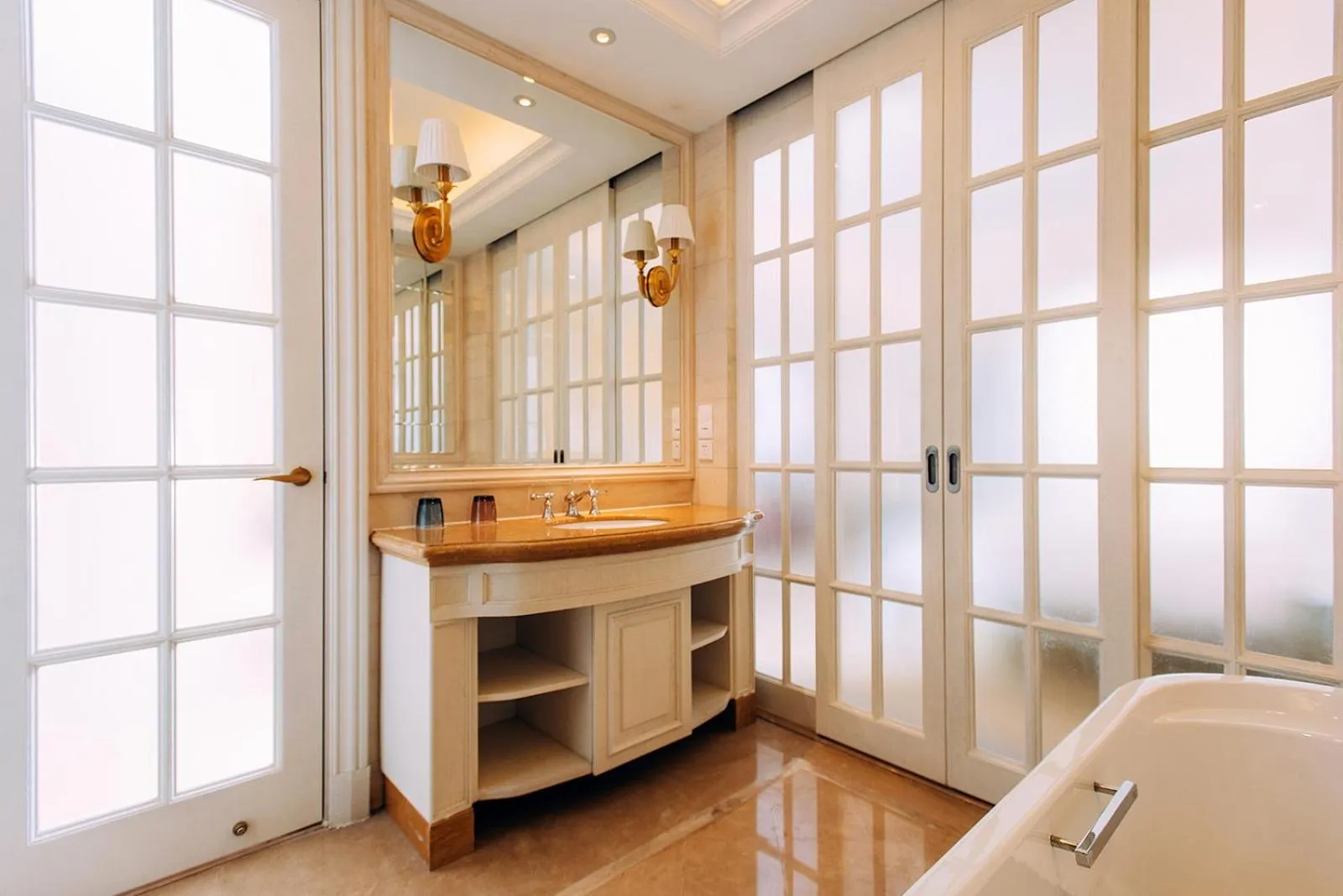 Premier Luxury Room in Orient-Anyi international Hotel