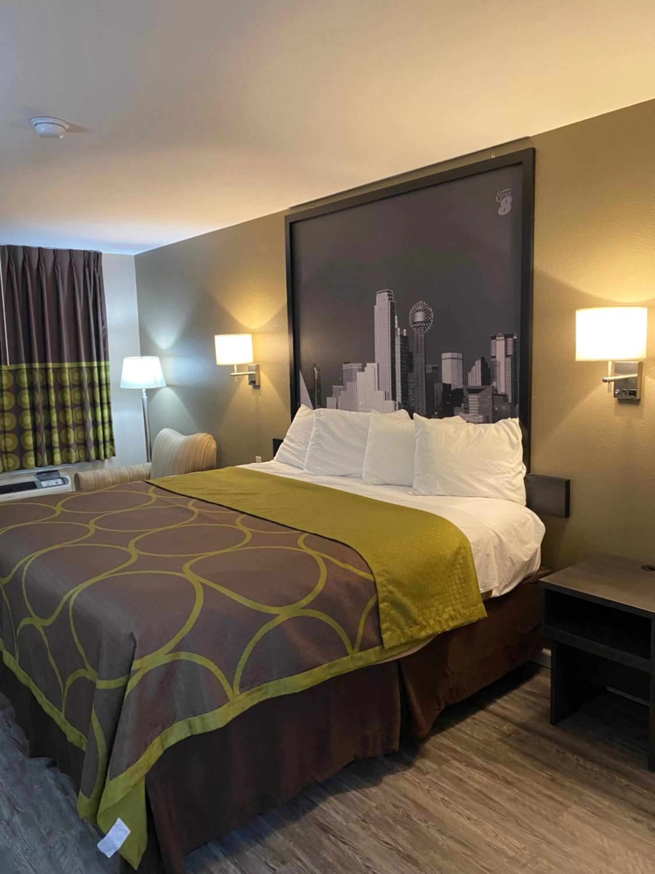 King Studio Suite - Smoking in Super 8 by Wyndham Terrell