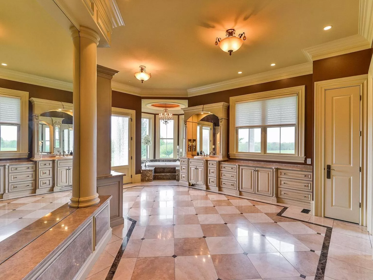 Deluxe King Studio in Wildflower Ranch Inn