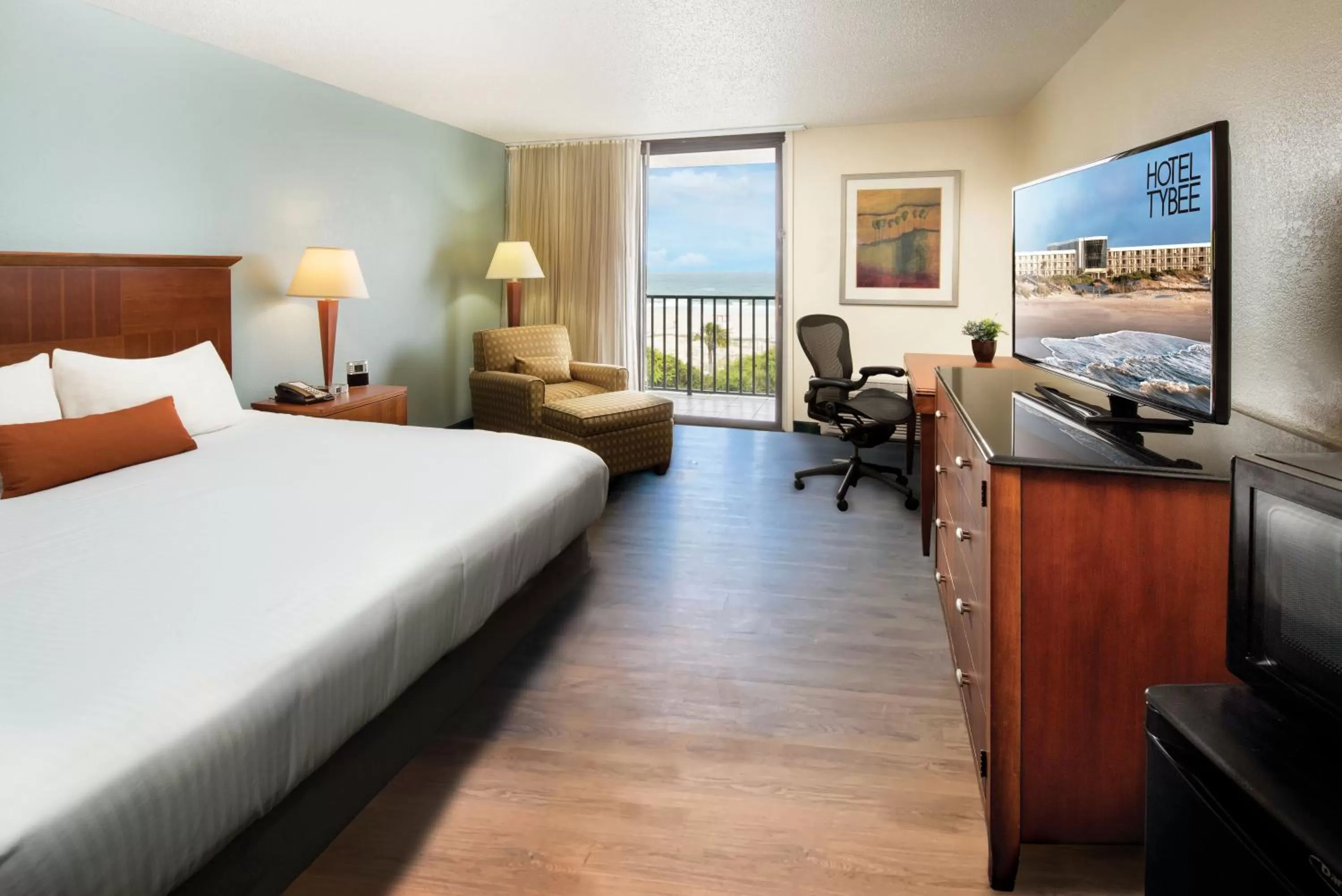 King Room with Ocean View in Hotel Tybee