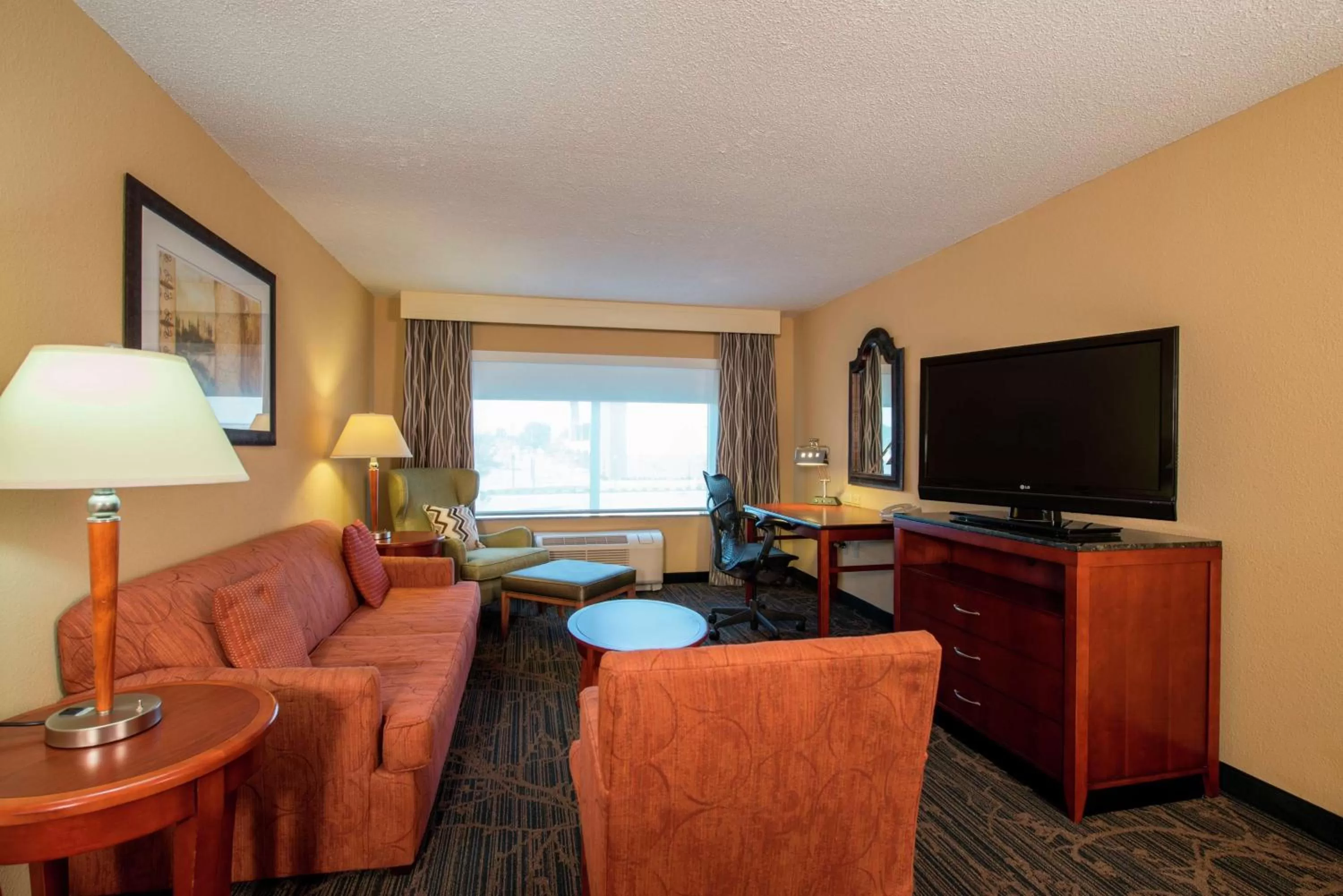One-Bedroom King Suite in Hilton Garden Inn Tupelo