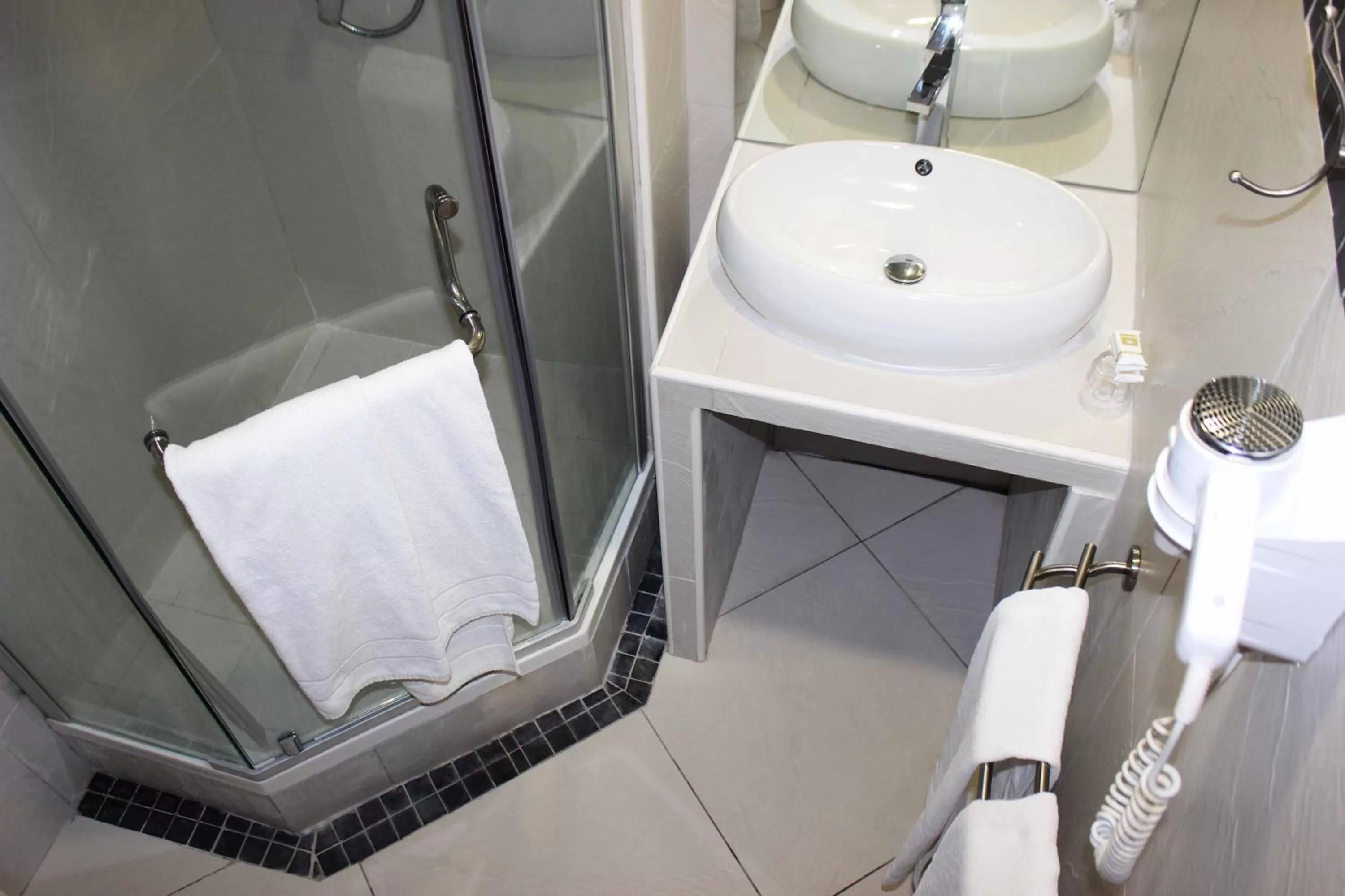 Triple Room in Hôtel Select - Réunion