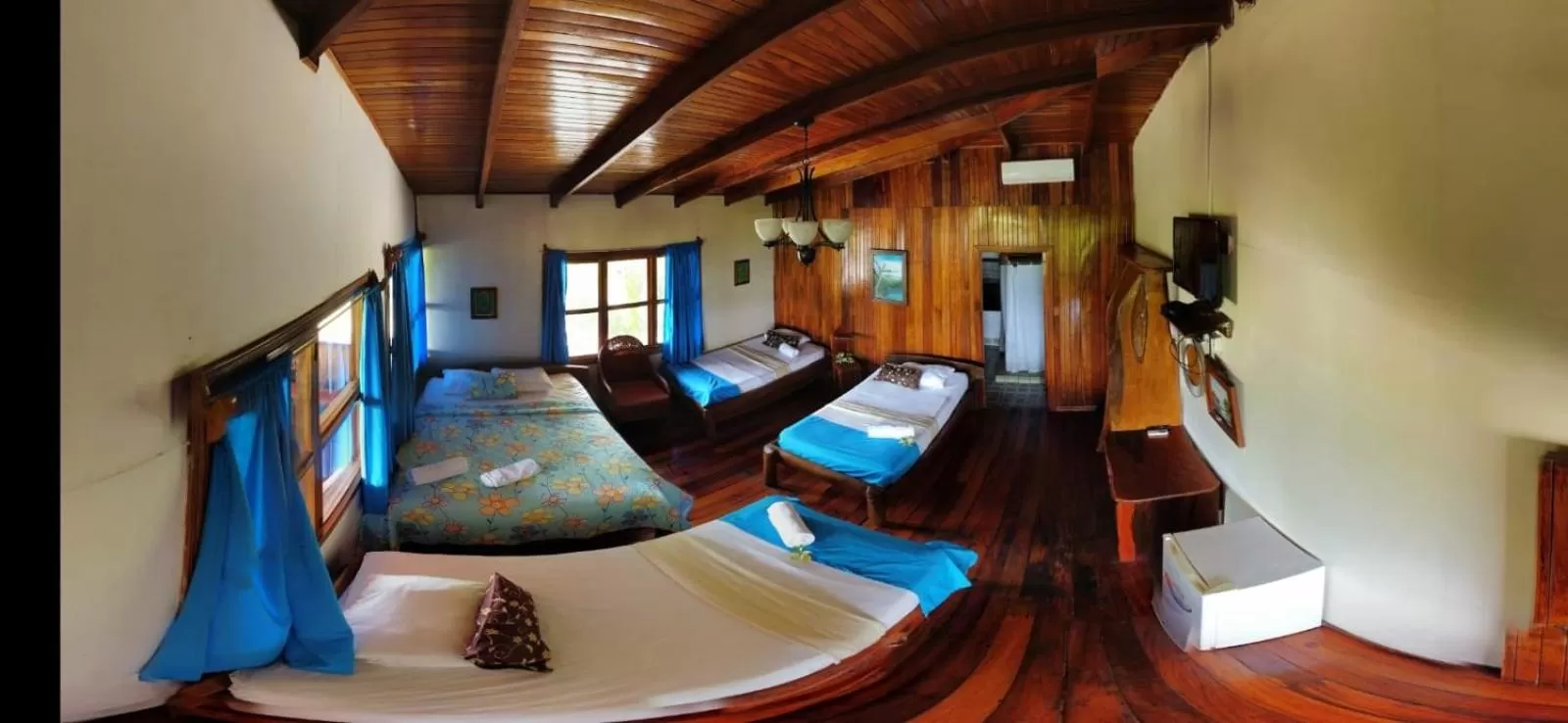 Family Room in Hotel La Isla Inn