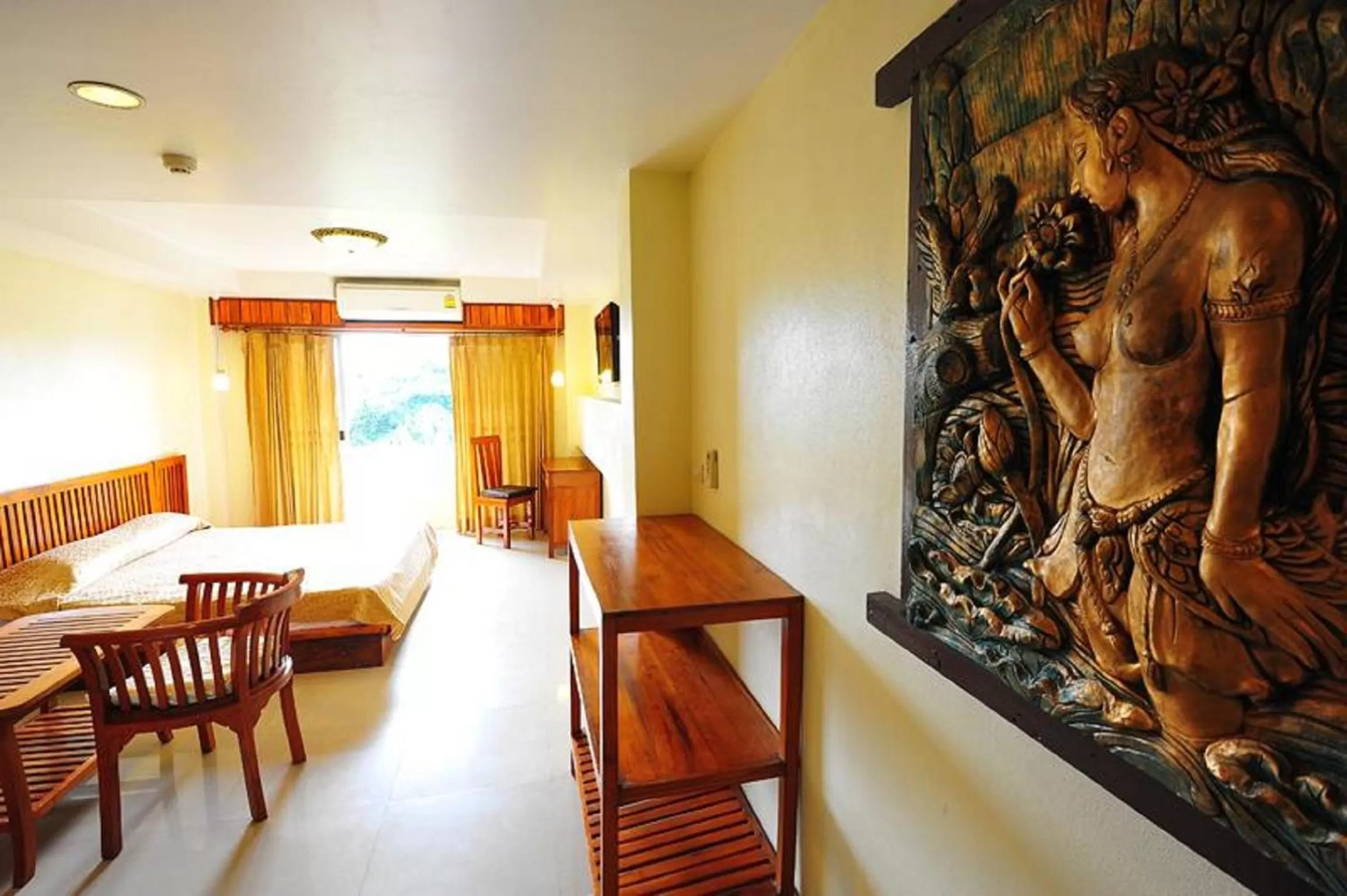 Grand Executive Double Room in Sathorn Saint View Serviced Apartment