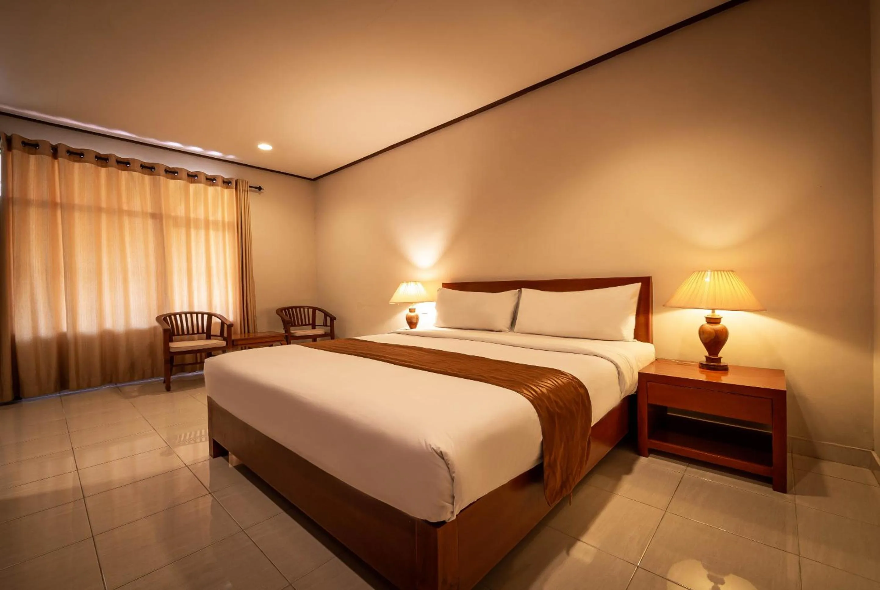 Deluxe Double or Twin Room with Pool View in Yulia Beach Inn Kuta