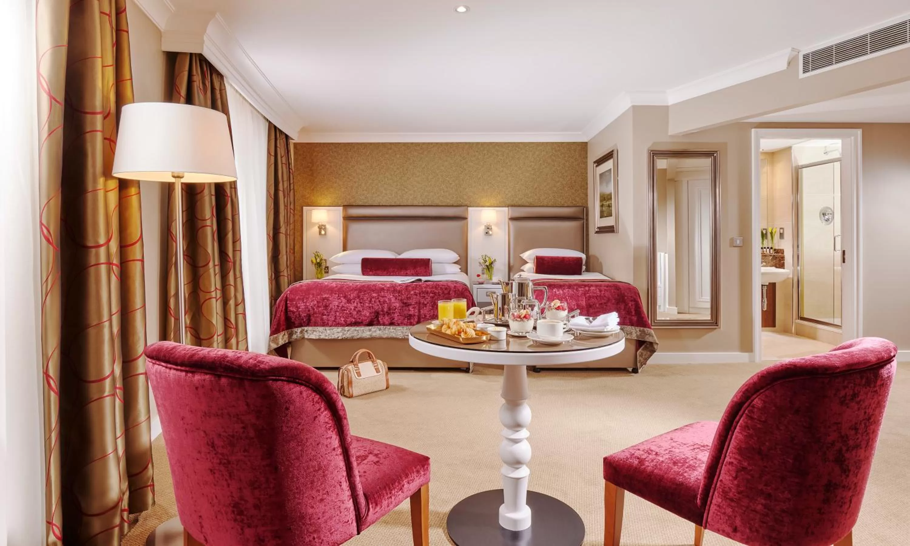 Executive Twin Room in The Rose Hotel