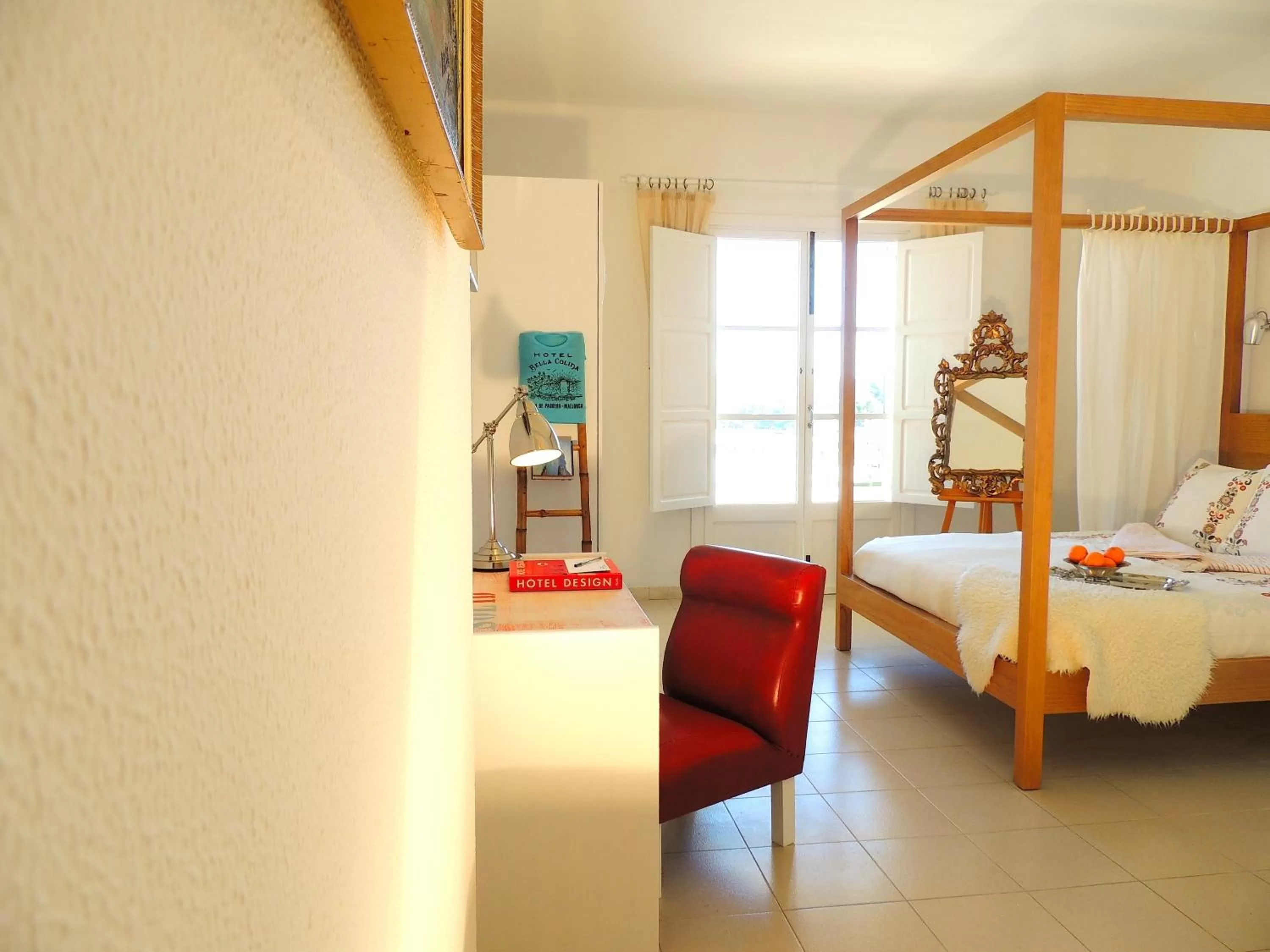 Double Room with Balcony in Bella Colina I Vintage Hotel 1953