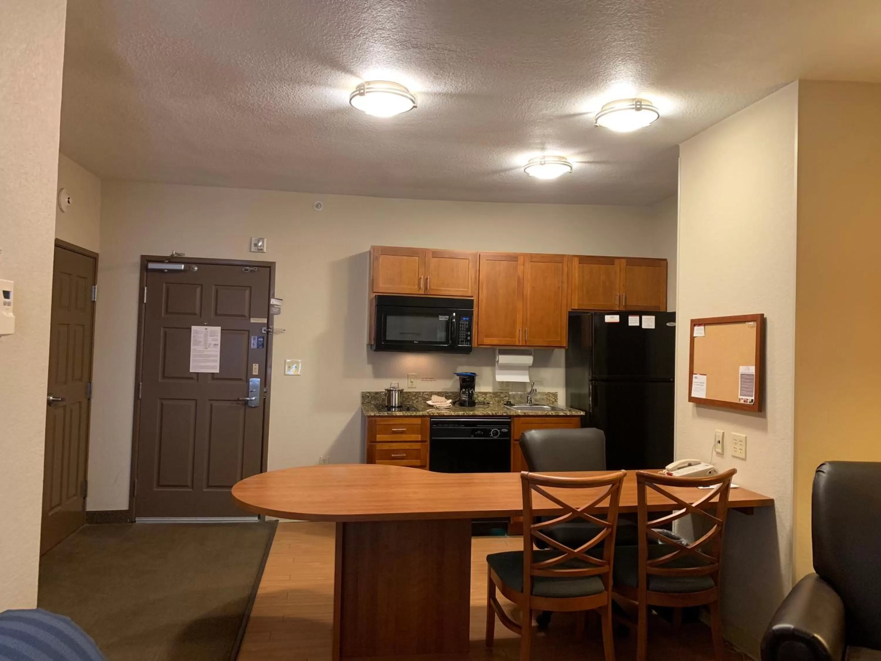 One-Bedroom Suite in Candlewood Suites Jonesboro by IHG