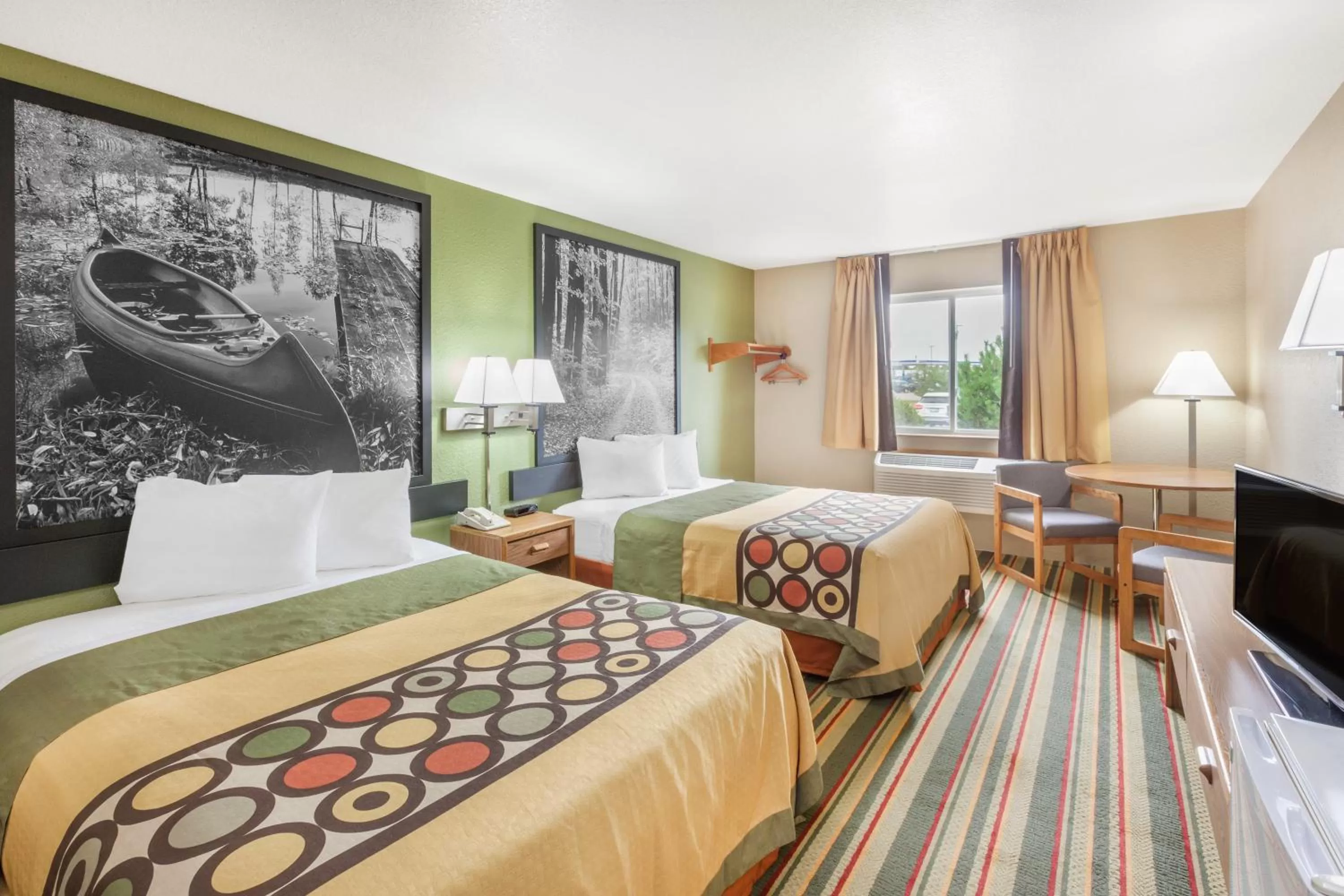 Queen Room with Two Queen Beds - Non-Smoking in Super 8 by Wyndham Grayling