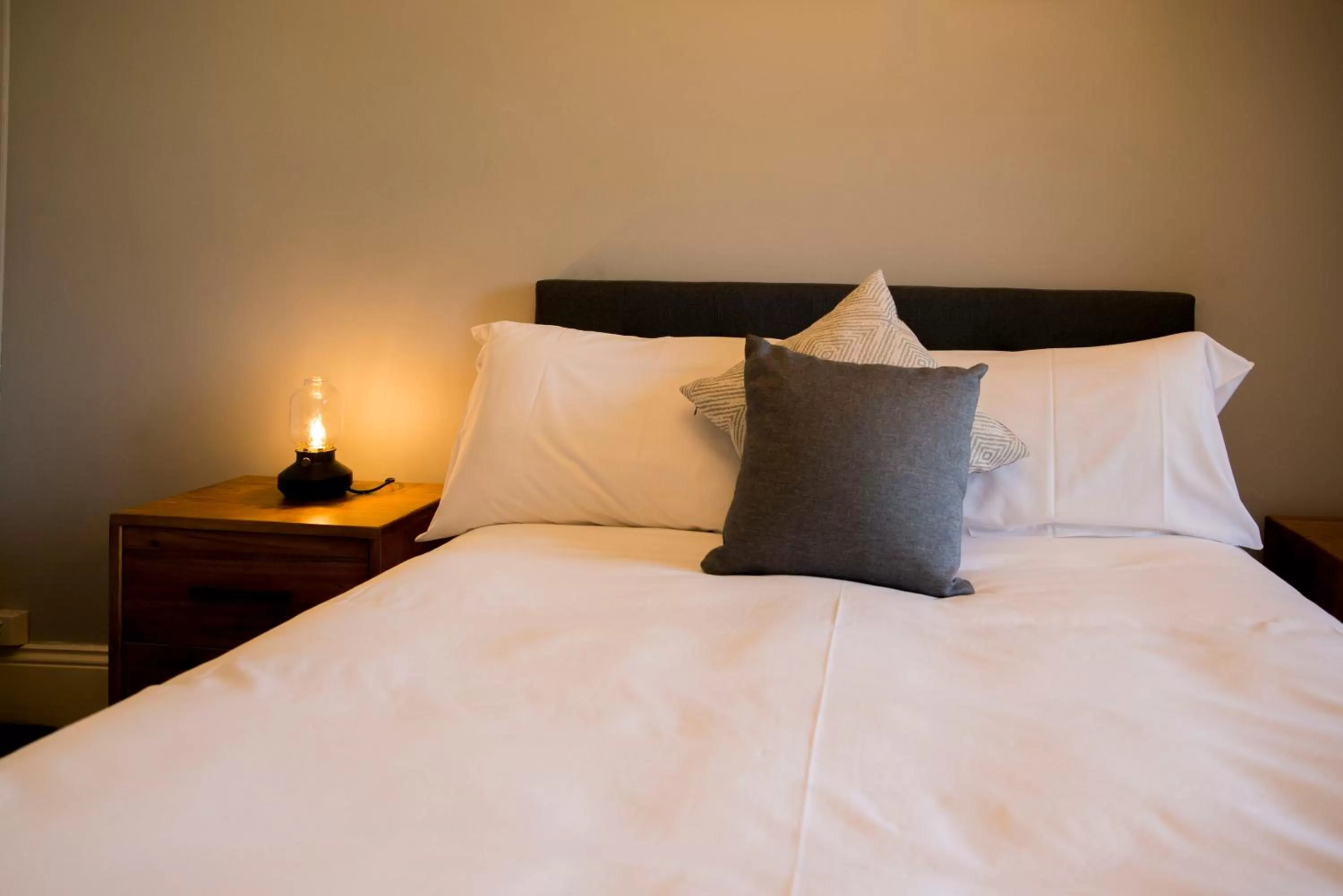 Quadruple Room with Shared Bathroom in Abermain Hotel