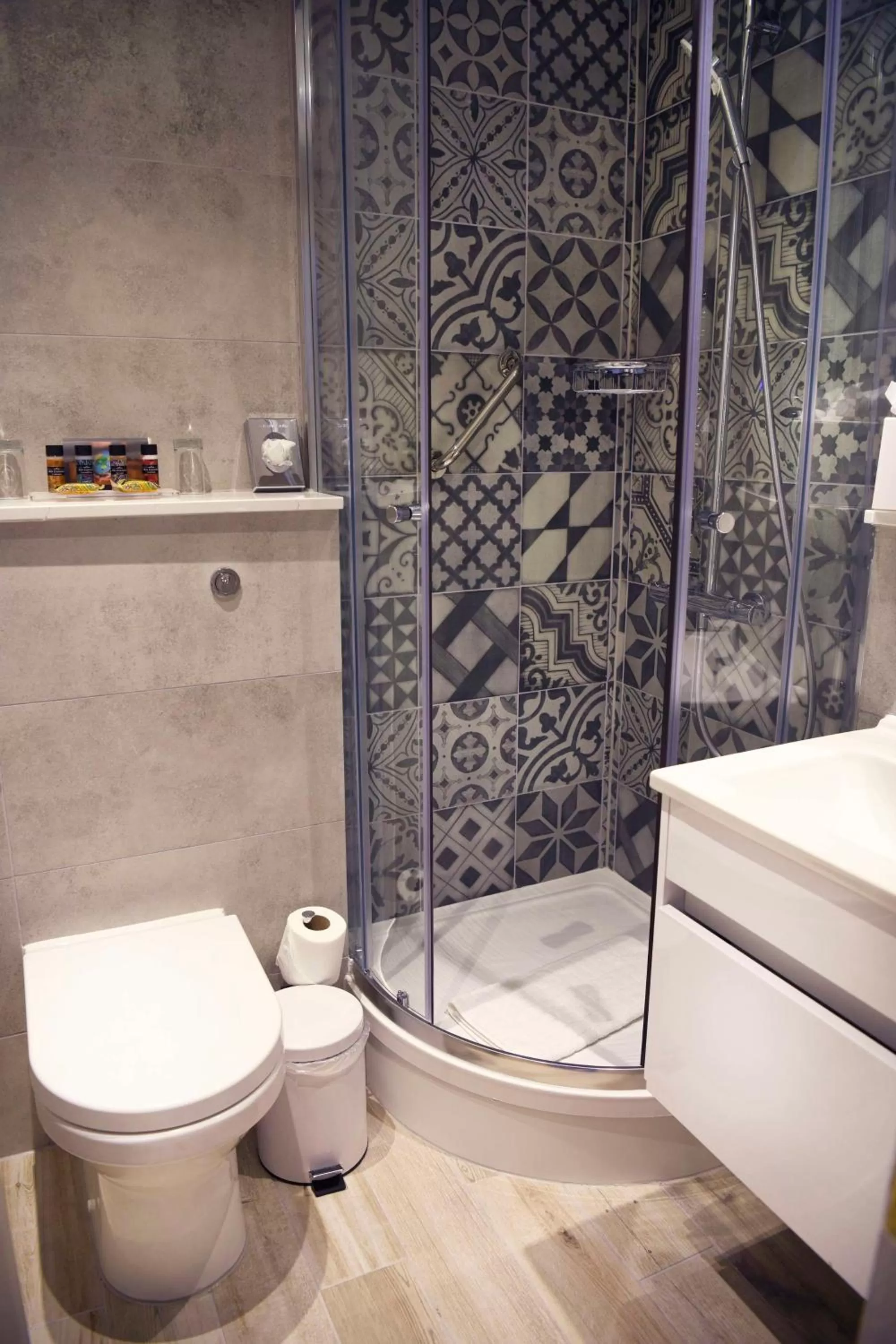 Double Room with Double Bed and Sea View - Non-Smoking in Best Western Premier Dover Marina Hotel & Spa