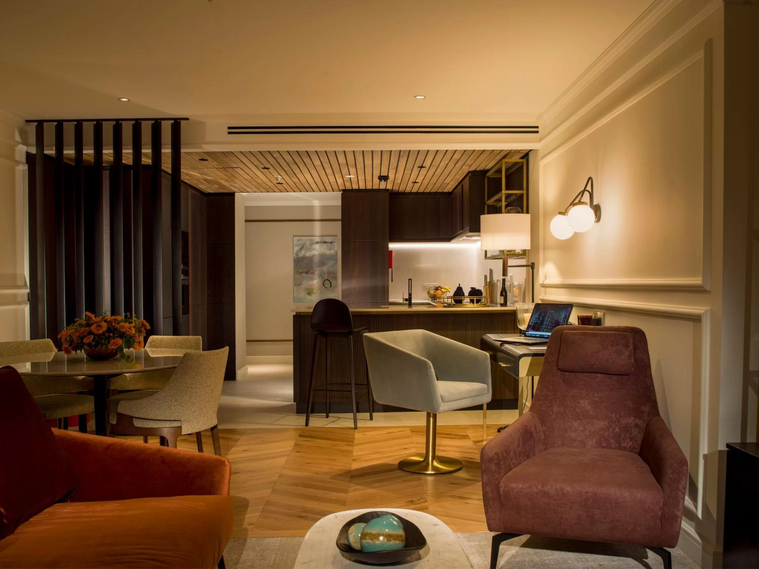 The Summerskill Two-Bedroom Suite in The Guardsman - Preferred Hotels and Resorts