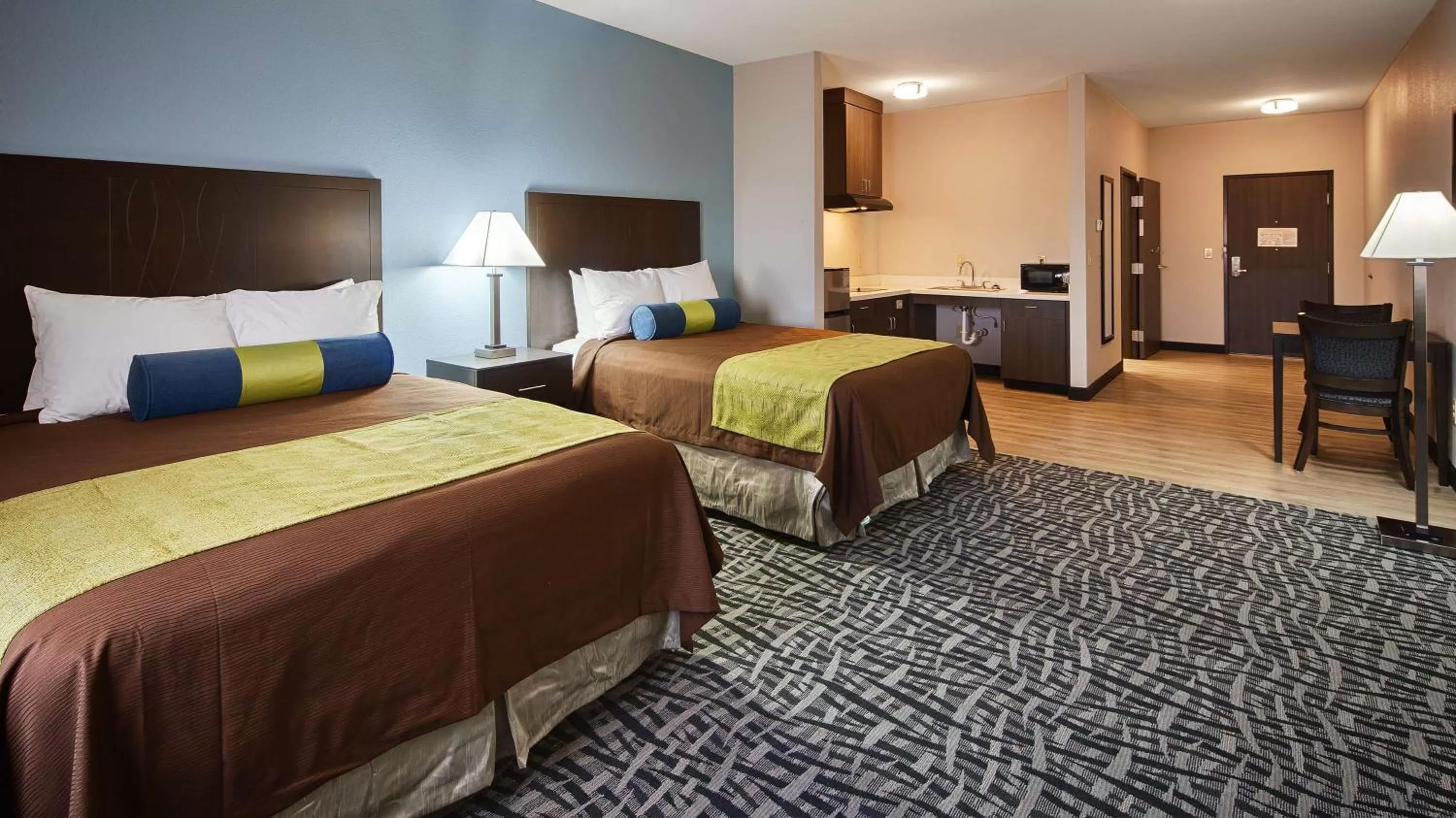 Queen Room with Two Queen Beds and Kitchenette - Non-Smoking in Best Western Plus Lonestar Inn & Suites