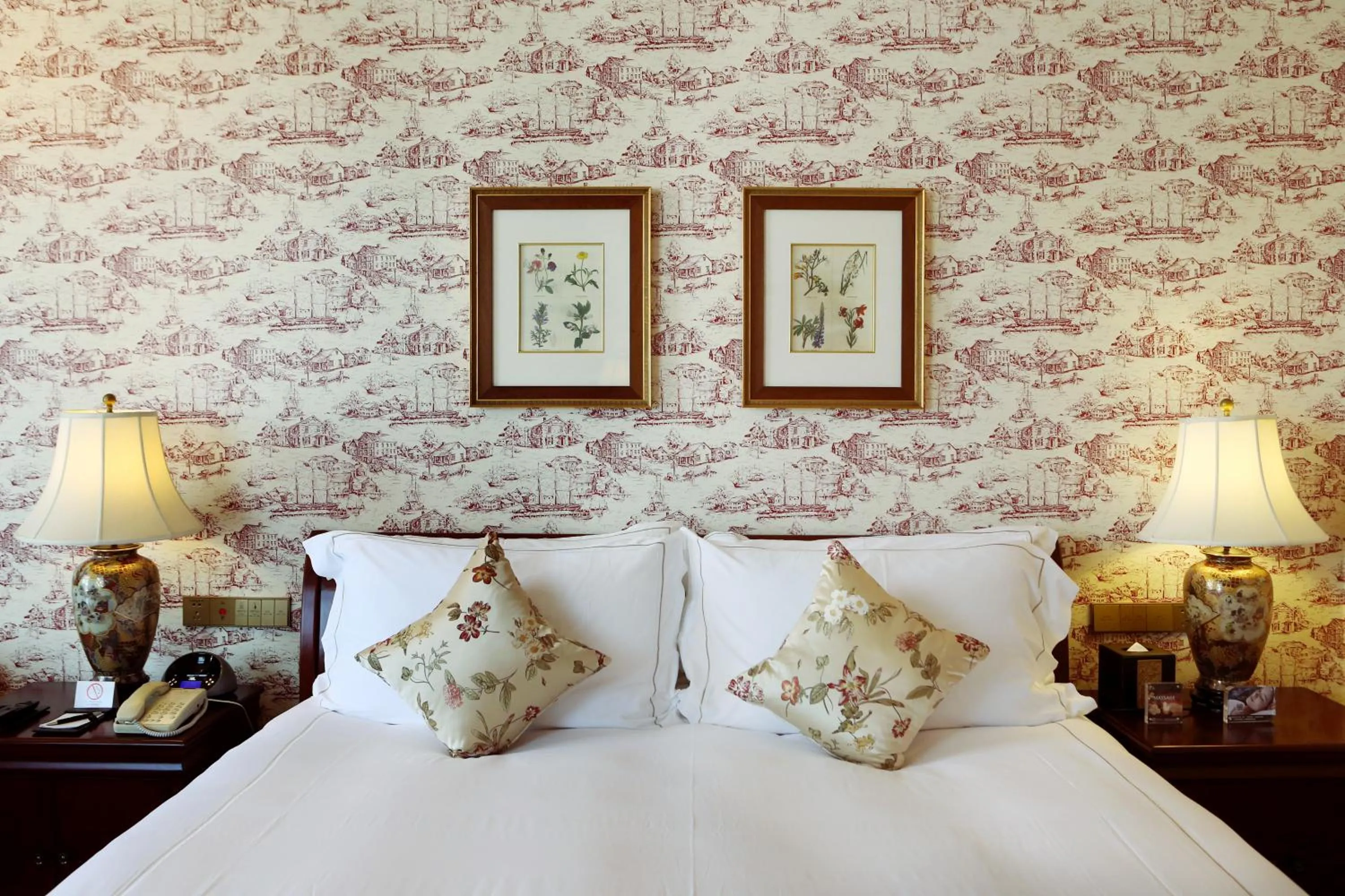 Premium Double or Twin Room in Hong Qiao State Guest House