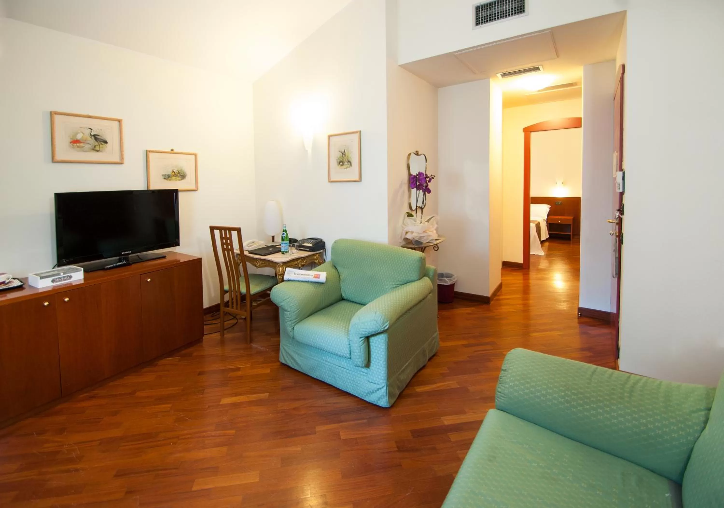 One-Bedroom Suite in Alla Rocca Hotel Conference & Restaurant
