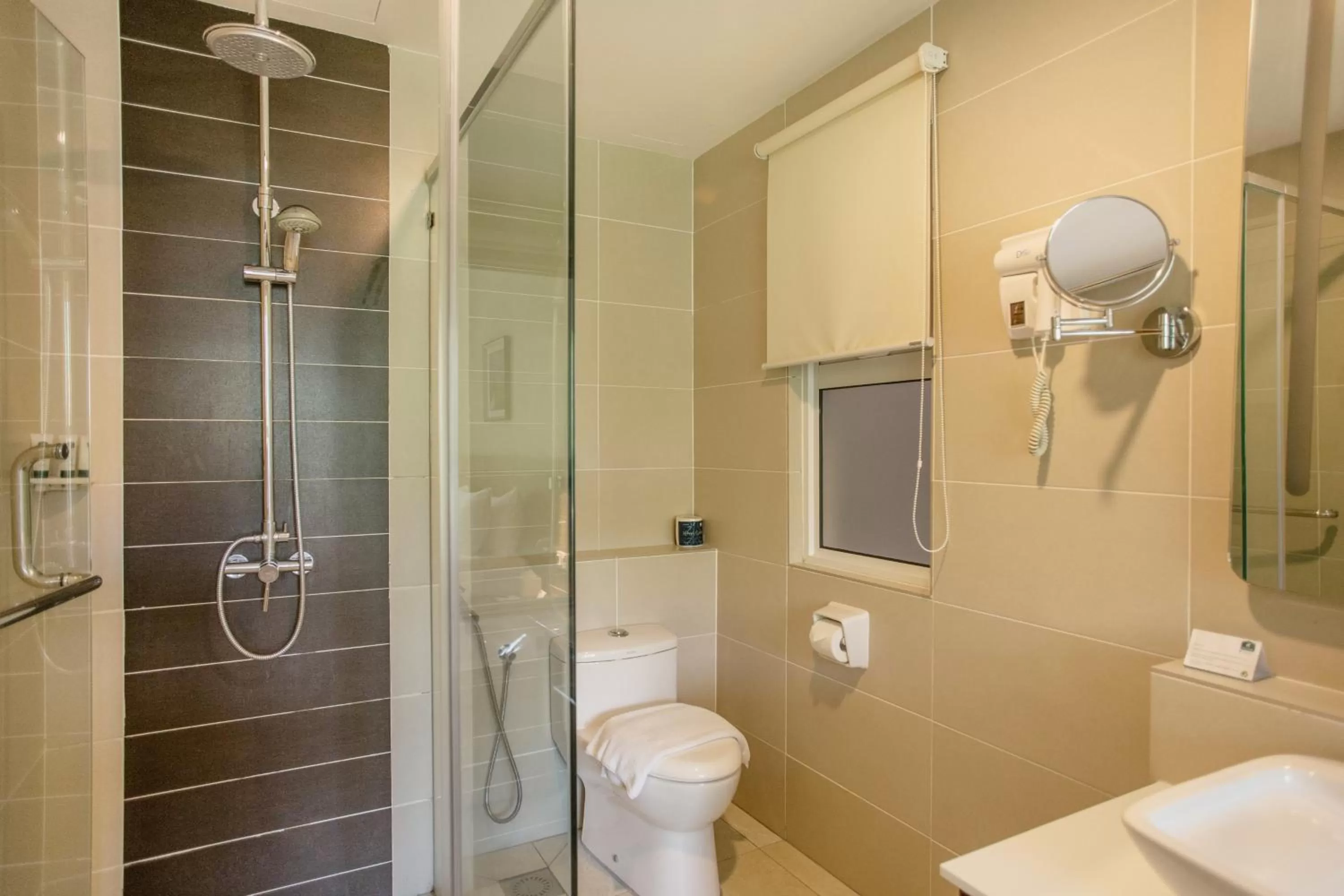 3 Bedroom Lakeview Panoramic Suite in TUI BLUE The Haven Ipoh