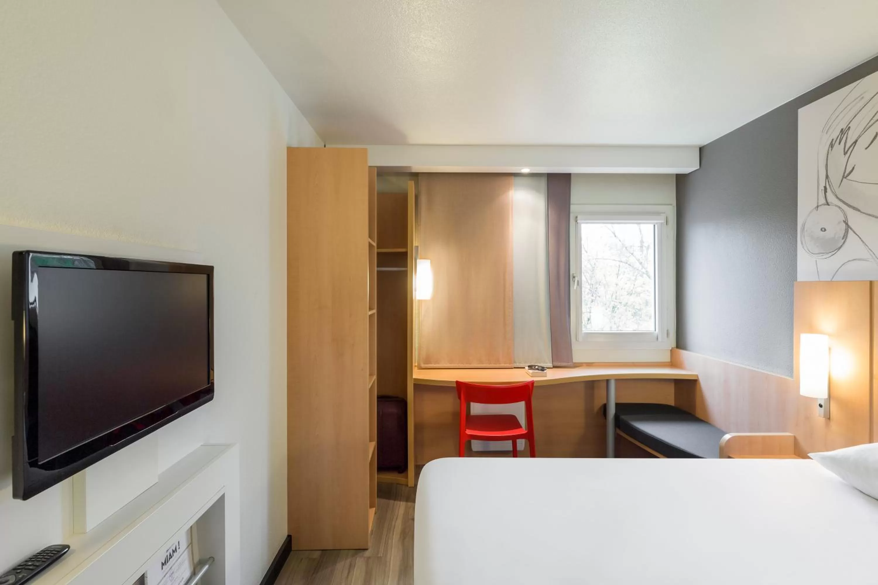 Connecting Rooms in ibis Paris Meudon Velizy