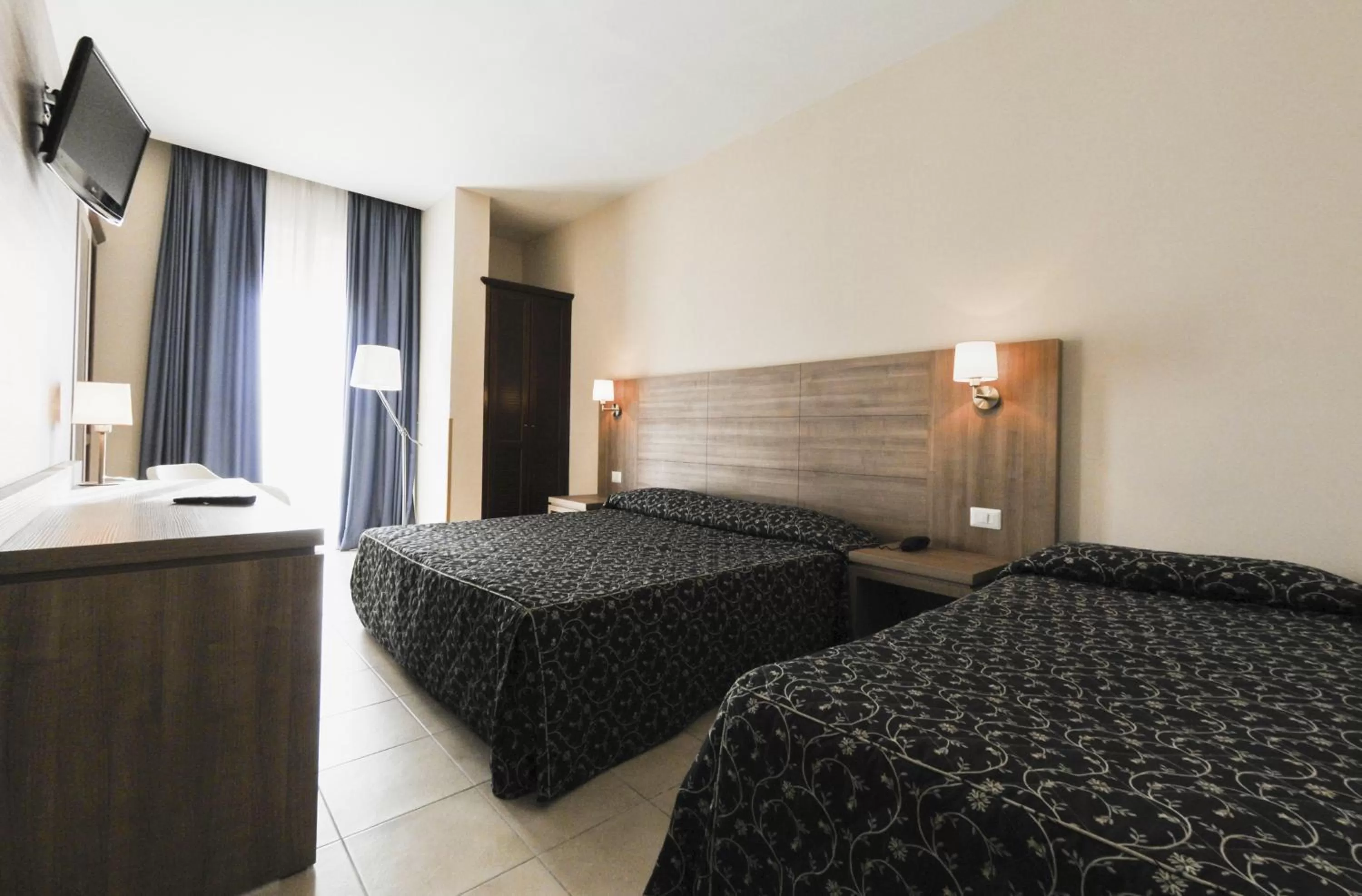 Triple Room in Hotel Mediterraneo