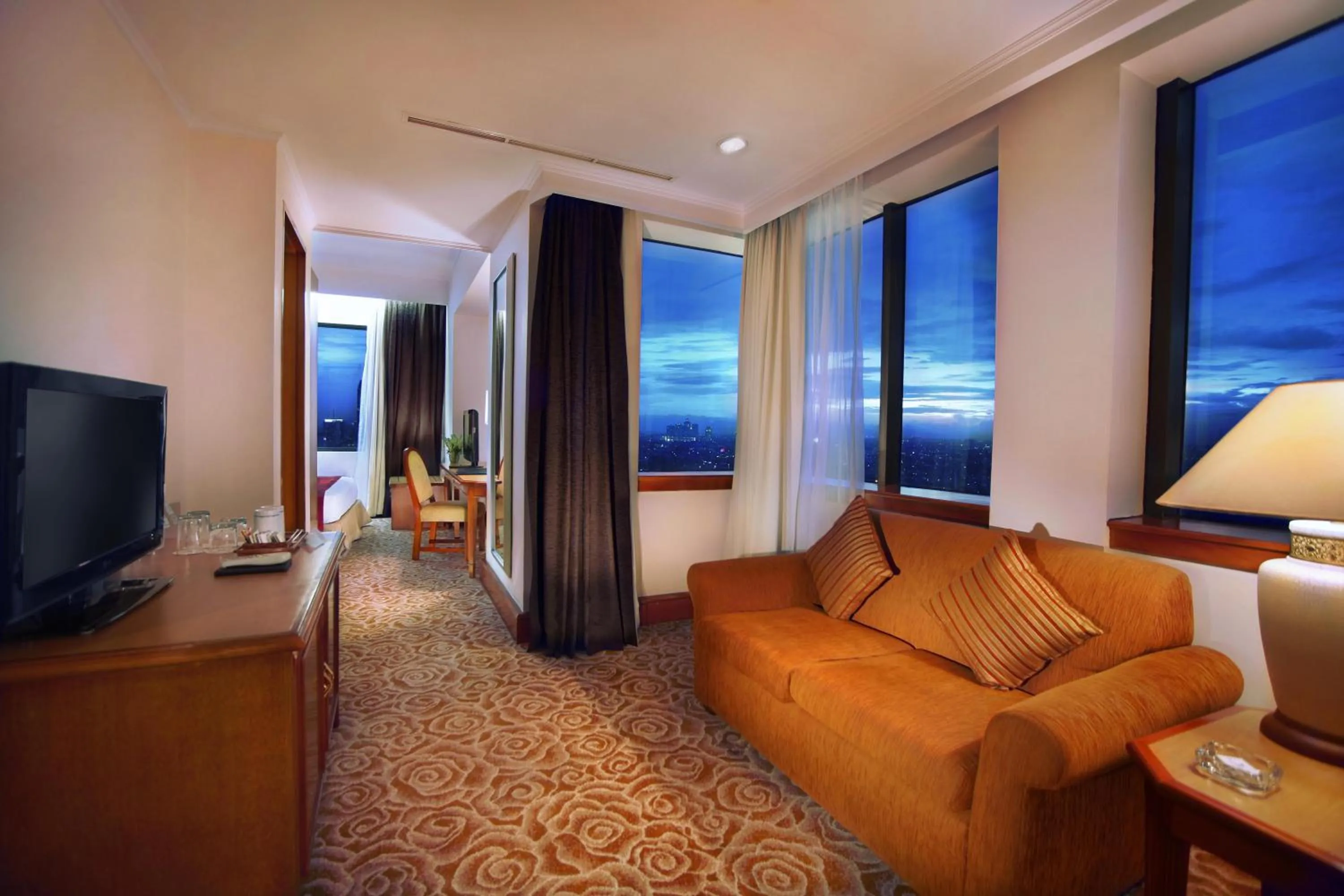 Studio Double in Menara Peninsula Hotel