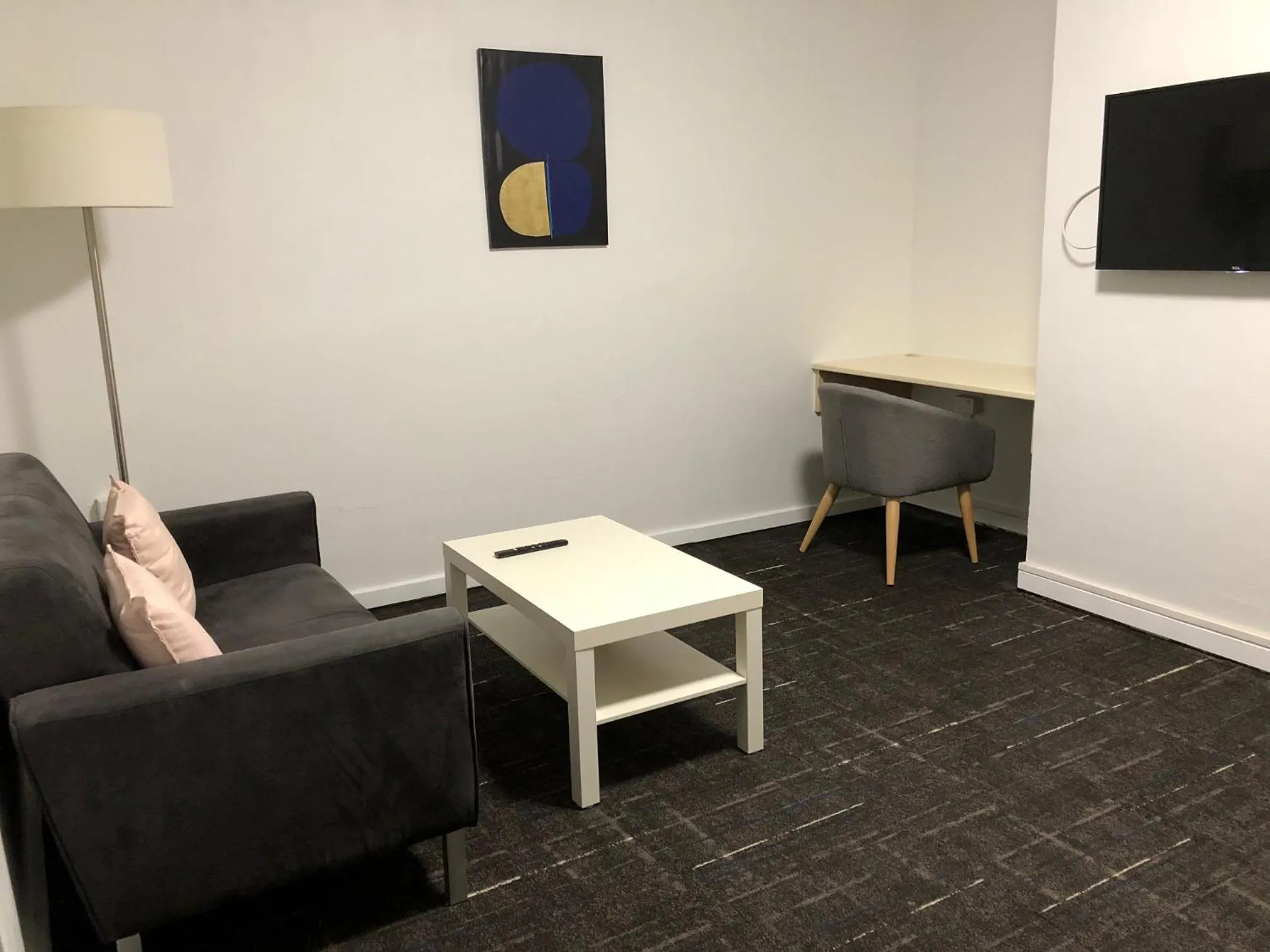 One-Bedroom Apartment - single occupancy in Parkdale Motor Inn