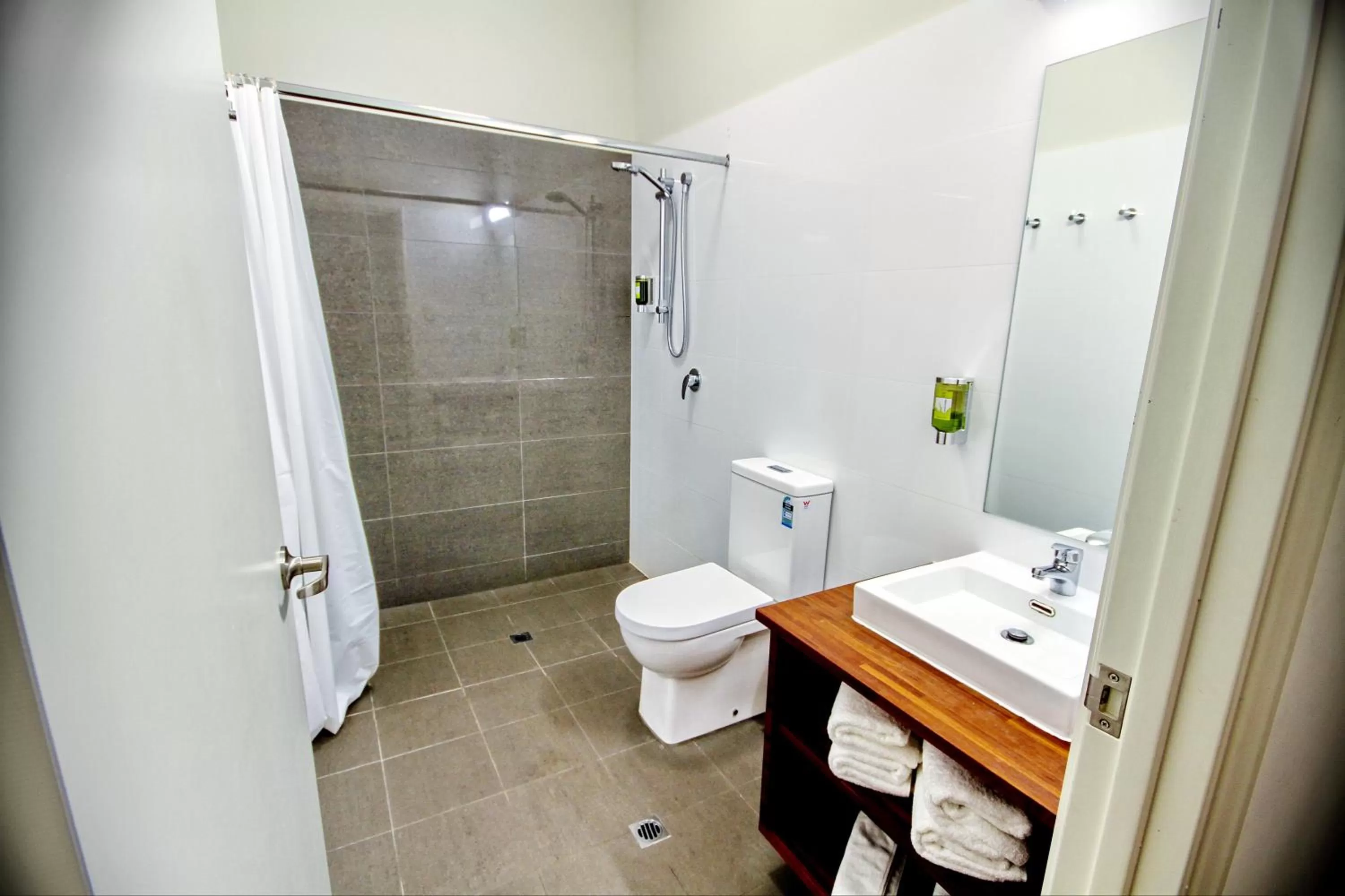 Standard Double Room in Gallery Hotel