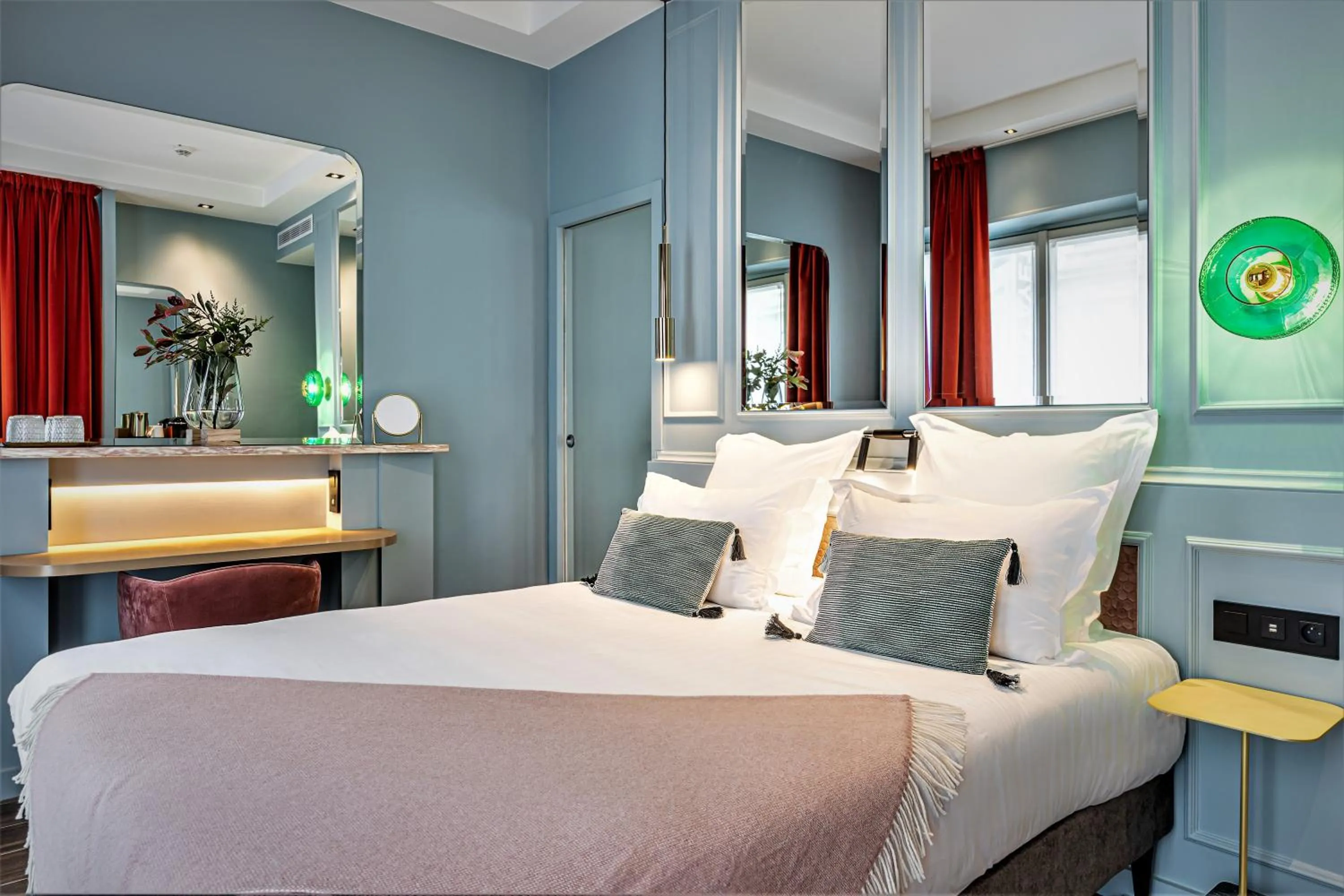 Superior Double Room in Hôtel Veryste & Spa Paris