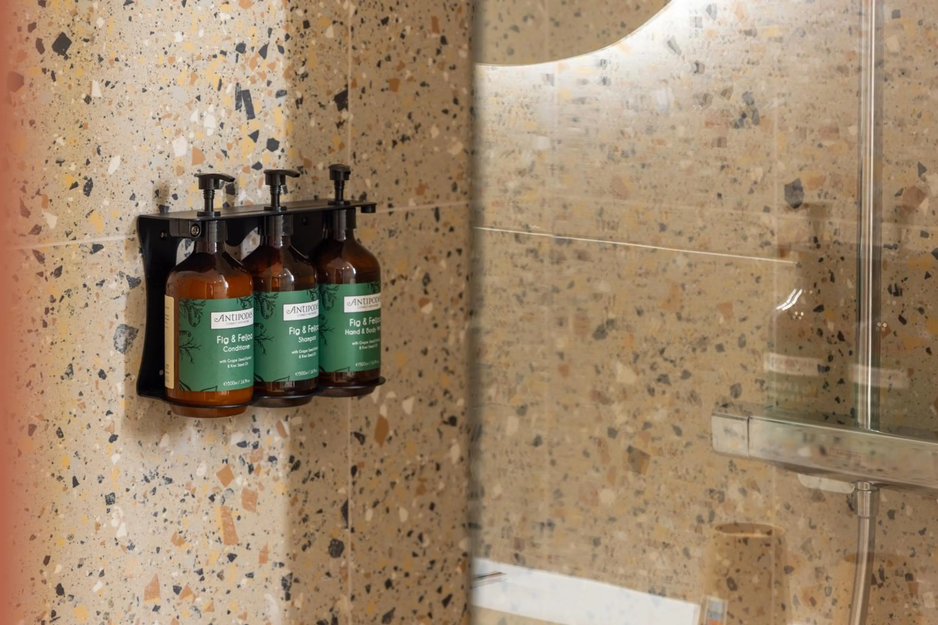 Studio Queen Suite with Balcony and Sofa Bed in Staybridge Suites Cannes Centre