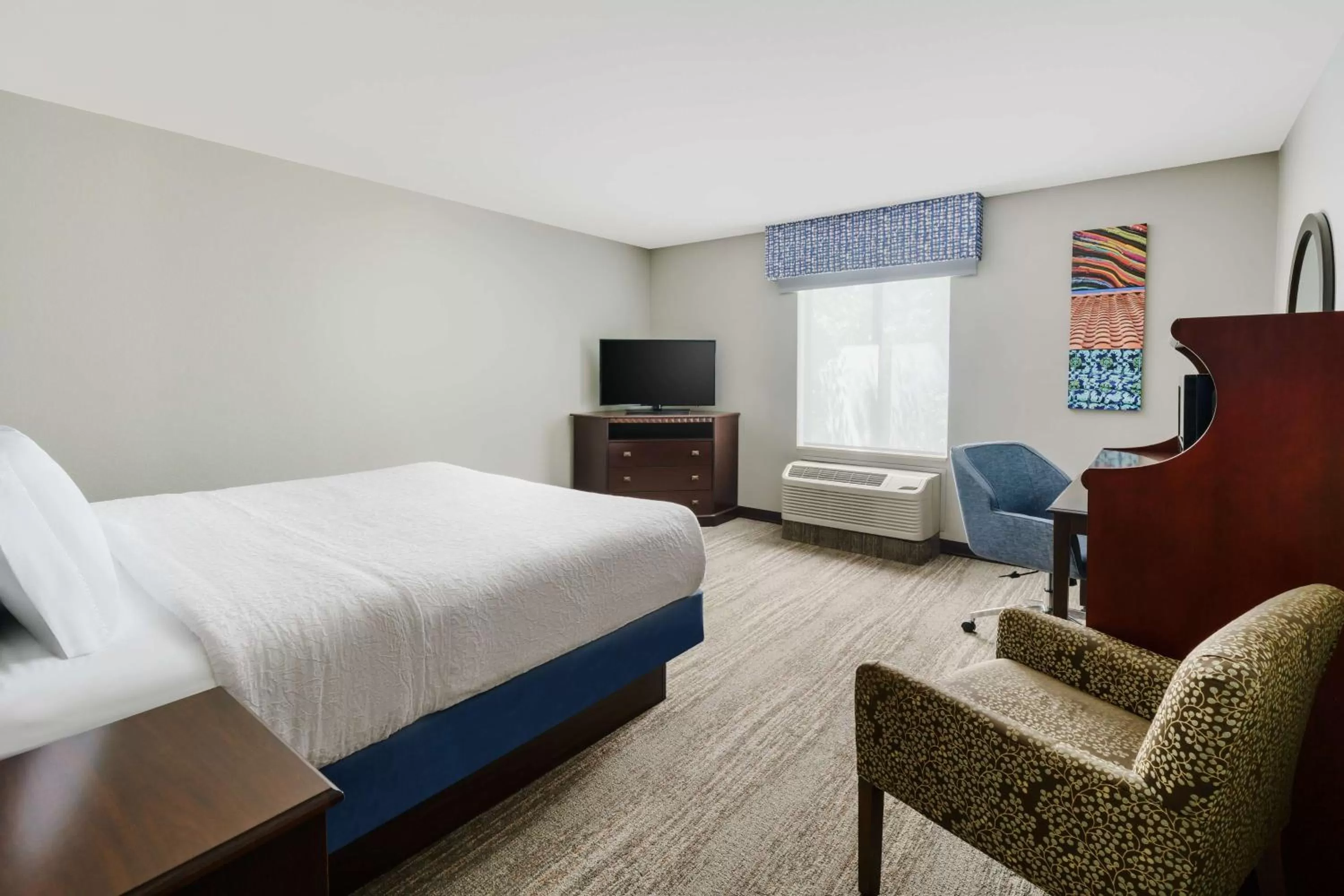 King Room with King Bed - Non-Smoking in Hampton Inn & Suites West Sacramento