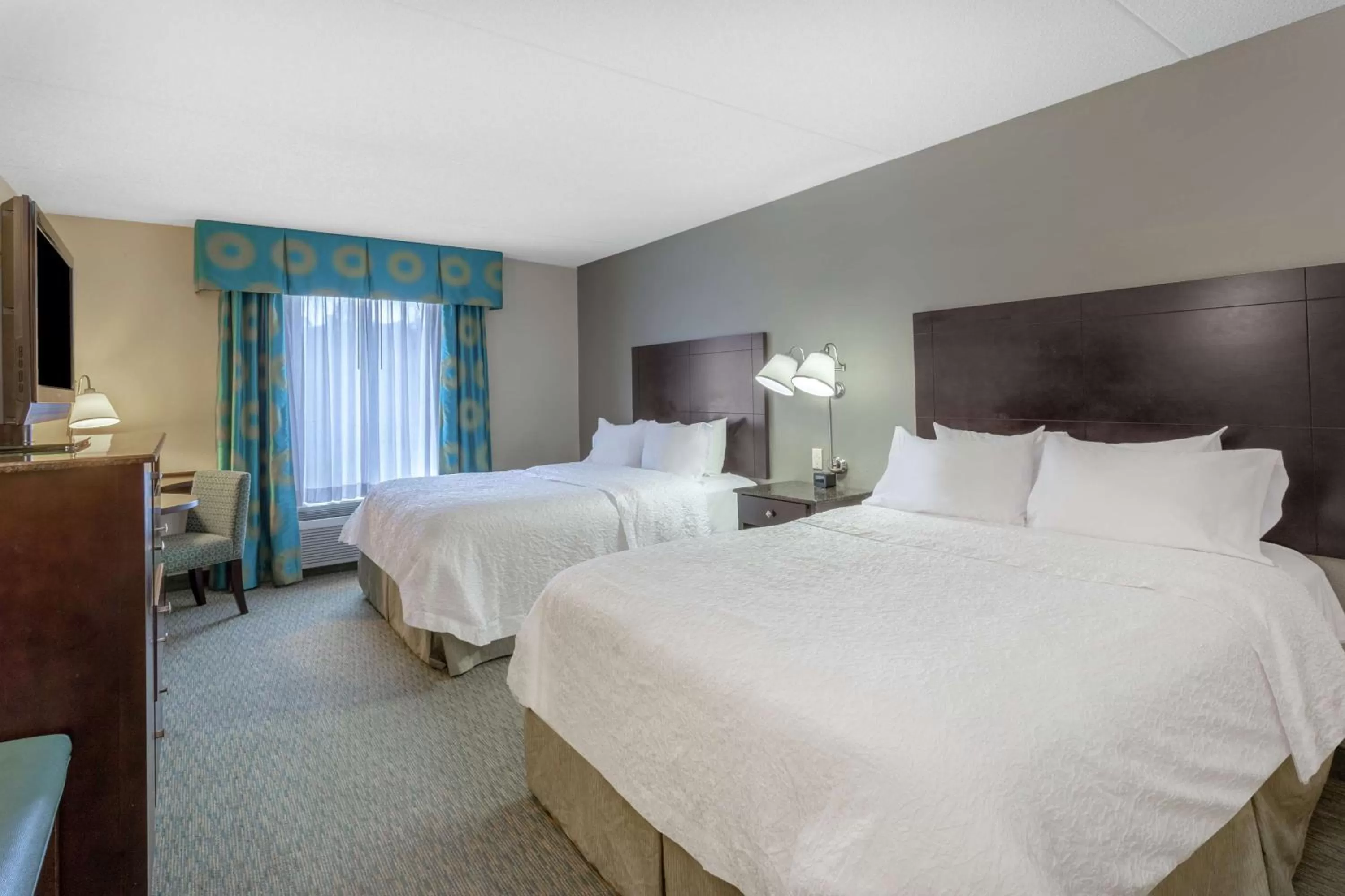 Room with Two Queen Beds - Non-Smoking in Hampton Inn Richmond - South