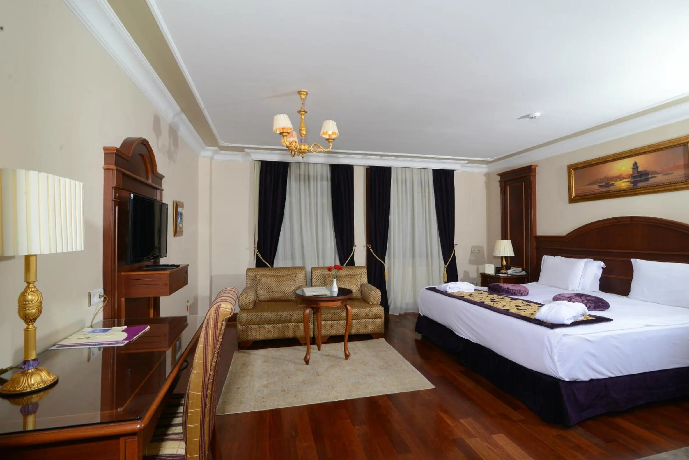 Two-Bedroom Suite in GLK PREMIER Regency Suites & Spa