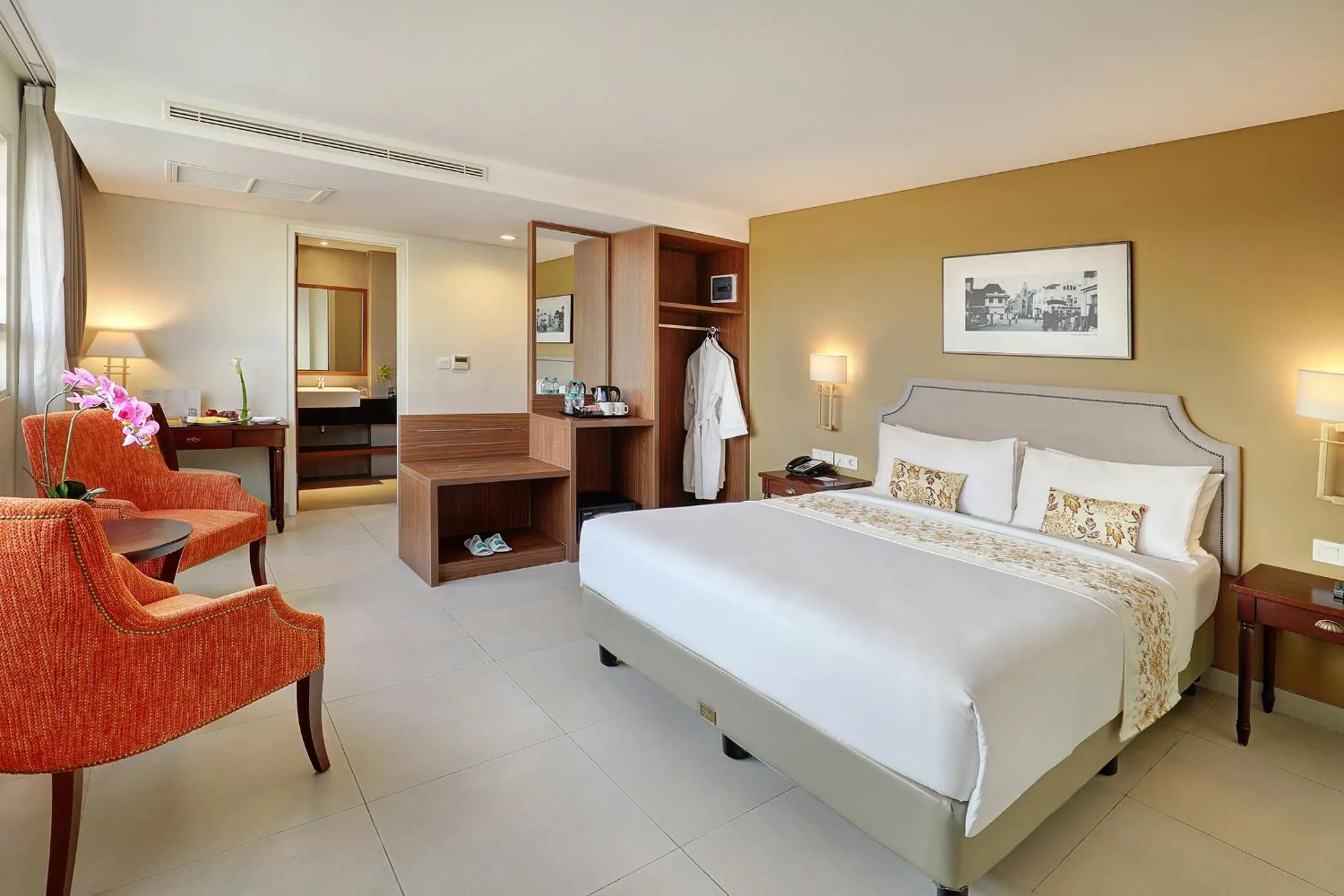 Deluxe Queen Room in Kokoon Hotel Surabaya