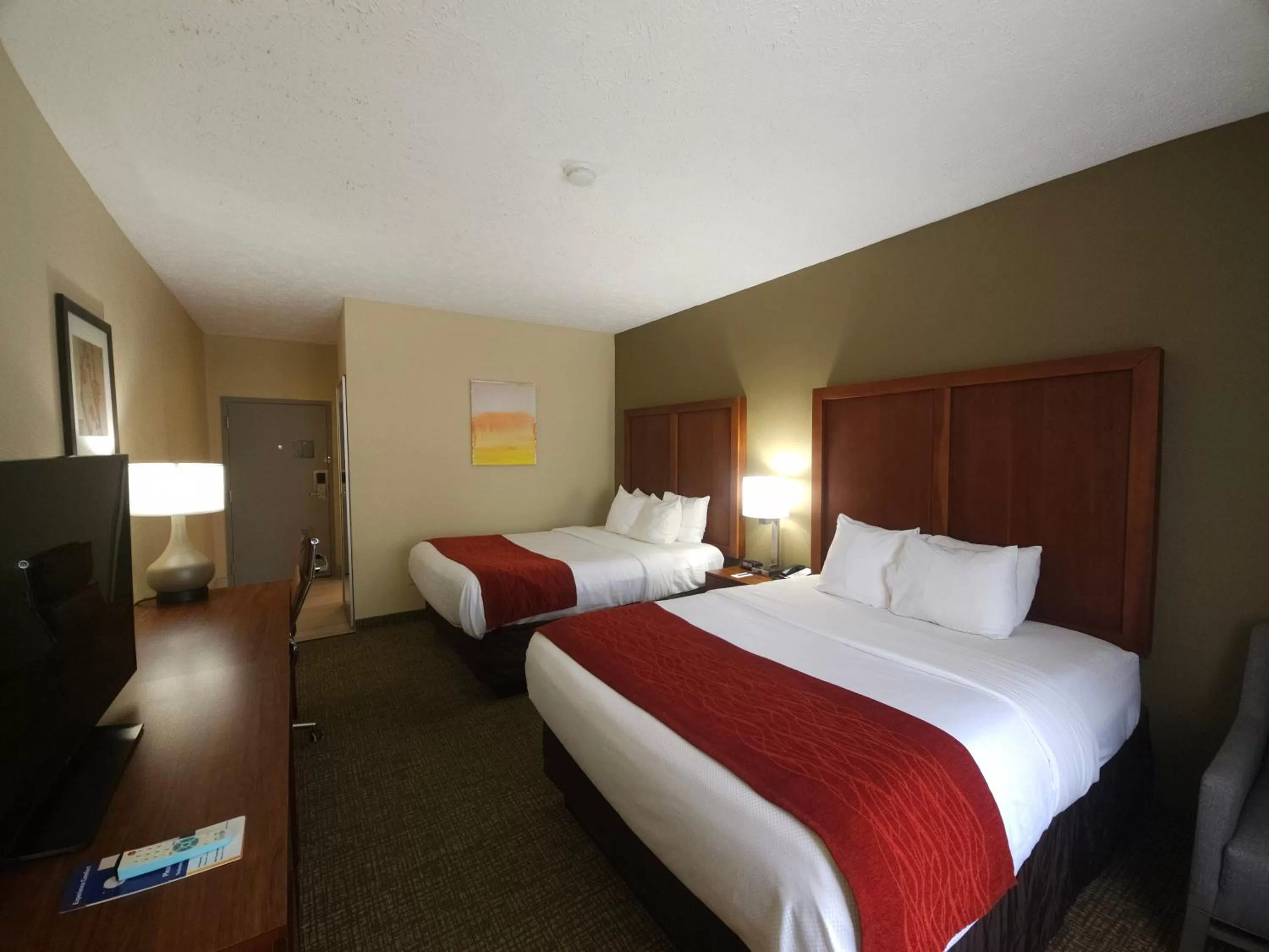 Queen Room with Two Queen Beds - Non Smoking in Comfort Inn Jackson I-40