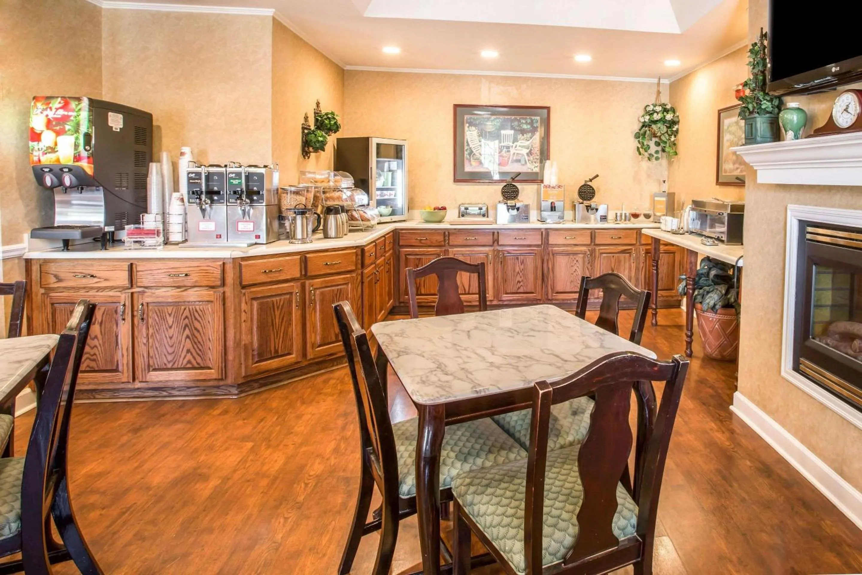 Restaurant/places to eat in Quality Inn Greeneville - Tusculum