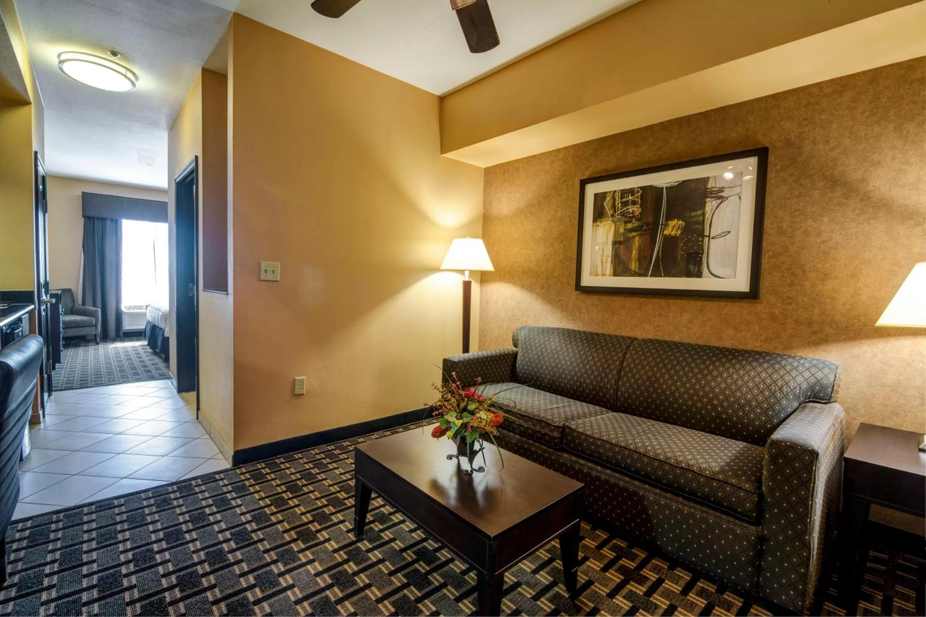 King Suite with Sofa Bed - Non-Smoking in Holiday Inn Arlington Northeast by IHG