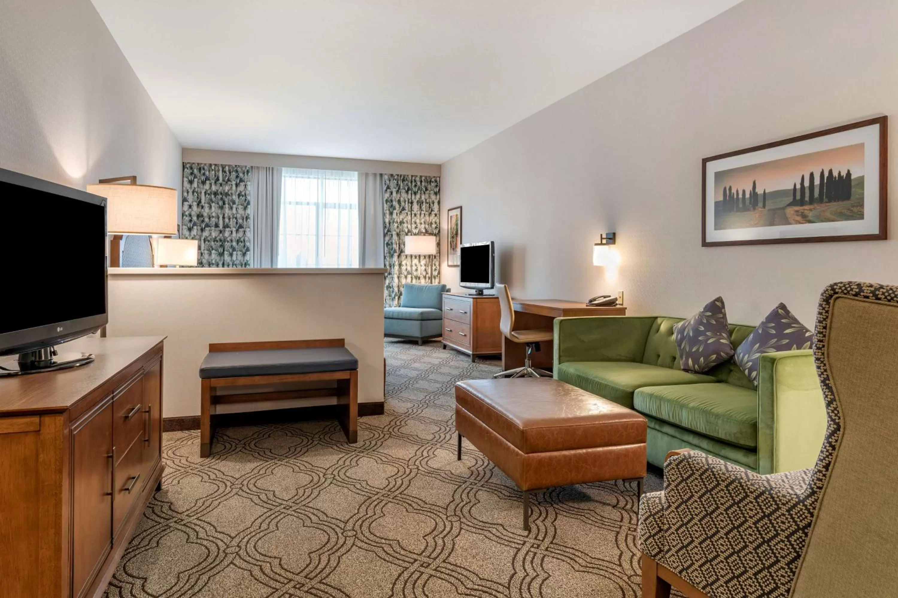 King Suite with Roll-in Shower - Disability Access/Hearing Accessible in Best Western Premier Pasco Inn and Suites