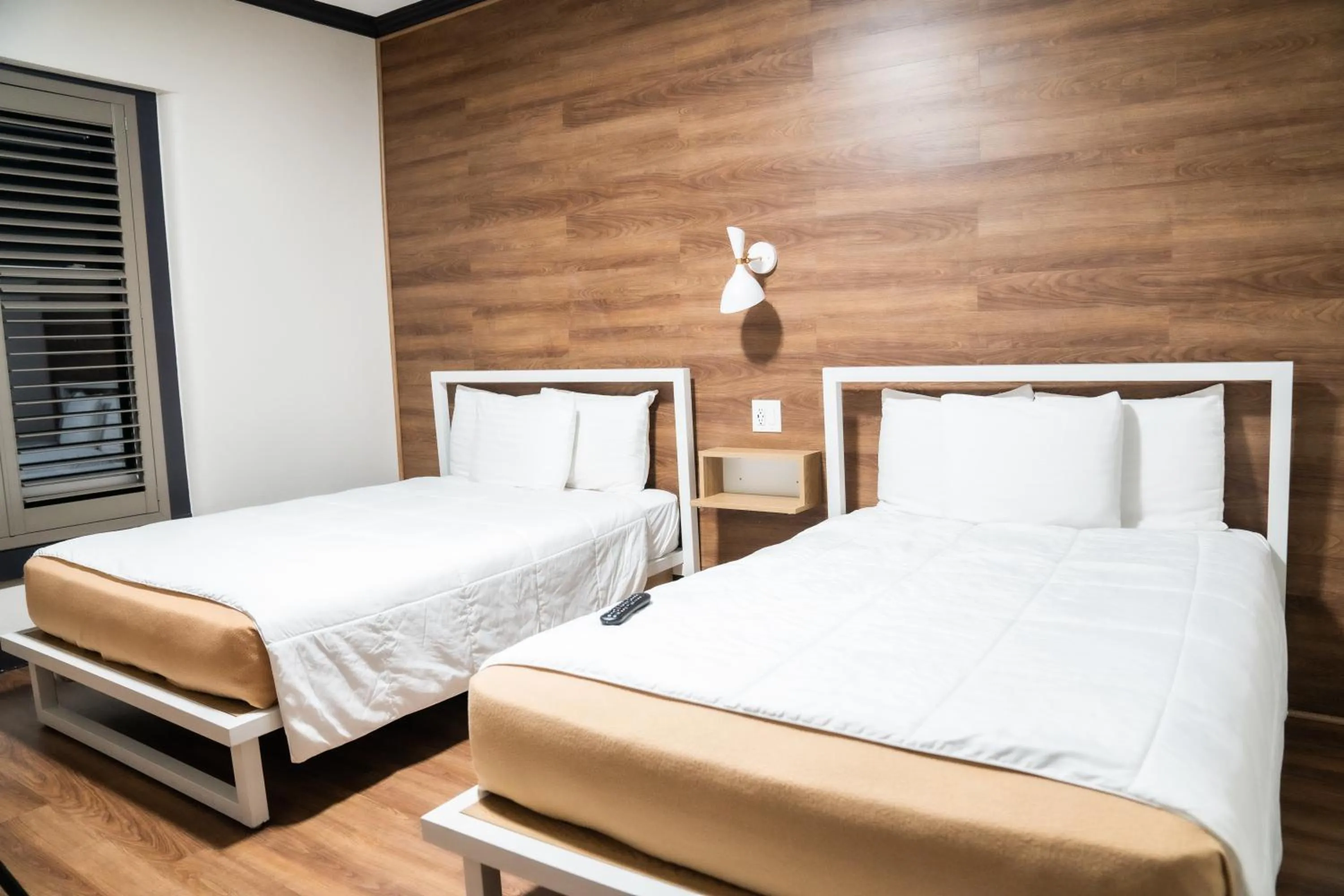 Standard Double Room with Two Double Beds in Amsterdam Hostel