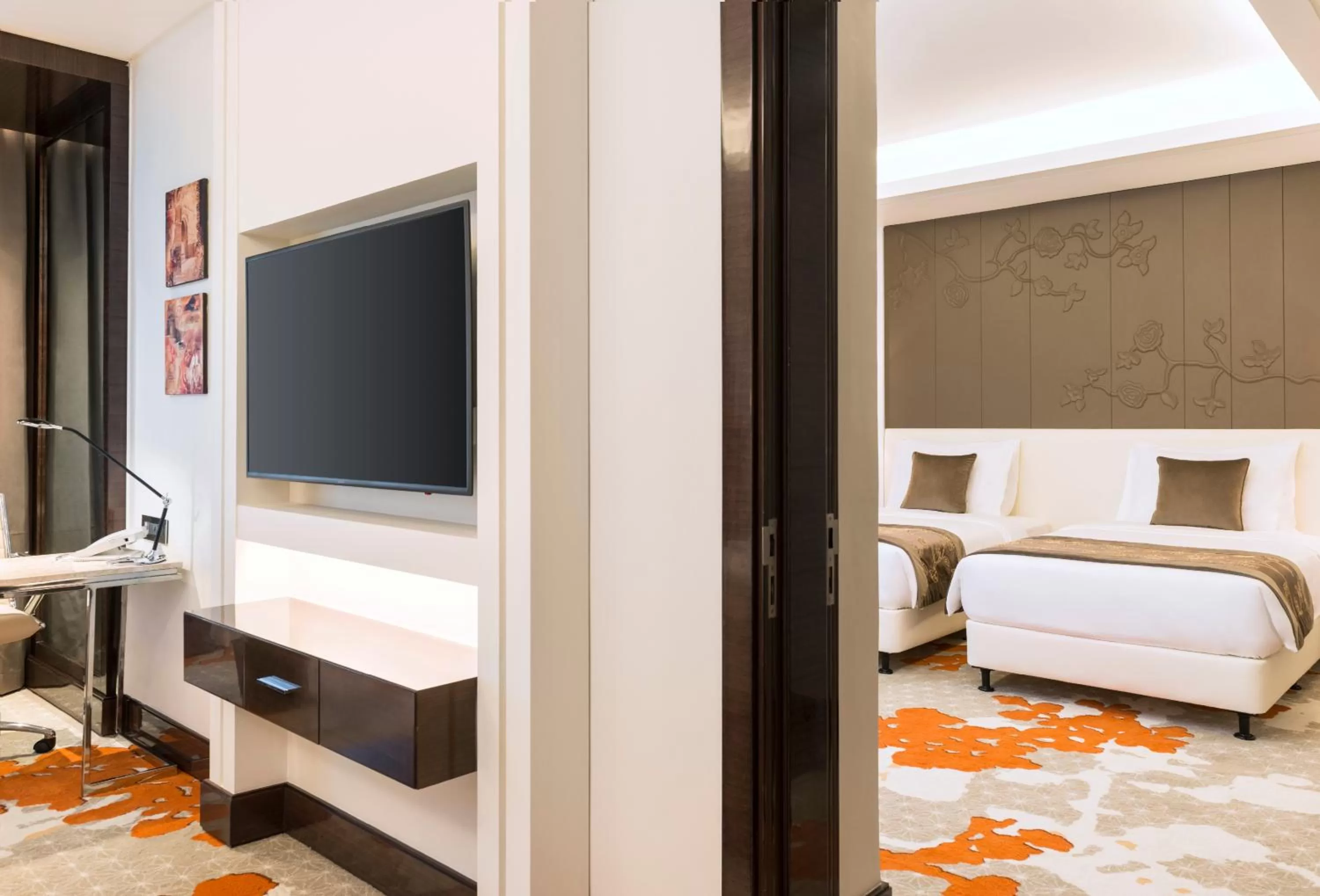 Family Stay - 2 Connected Rooms in Radisson Blu Hotel, Ajman