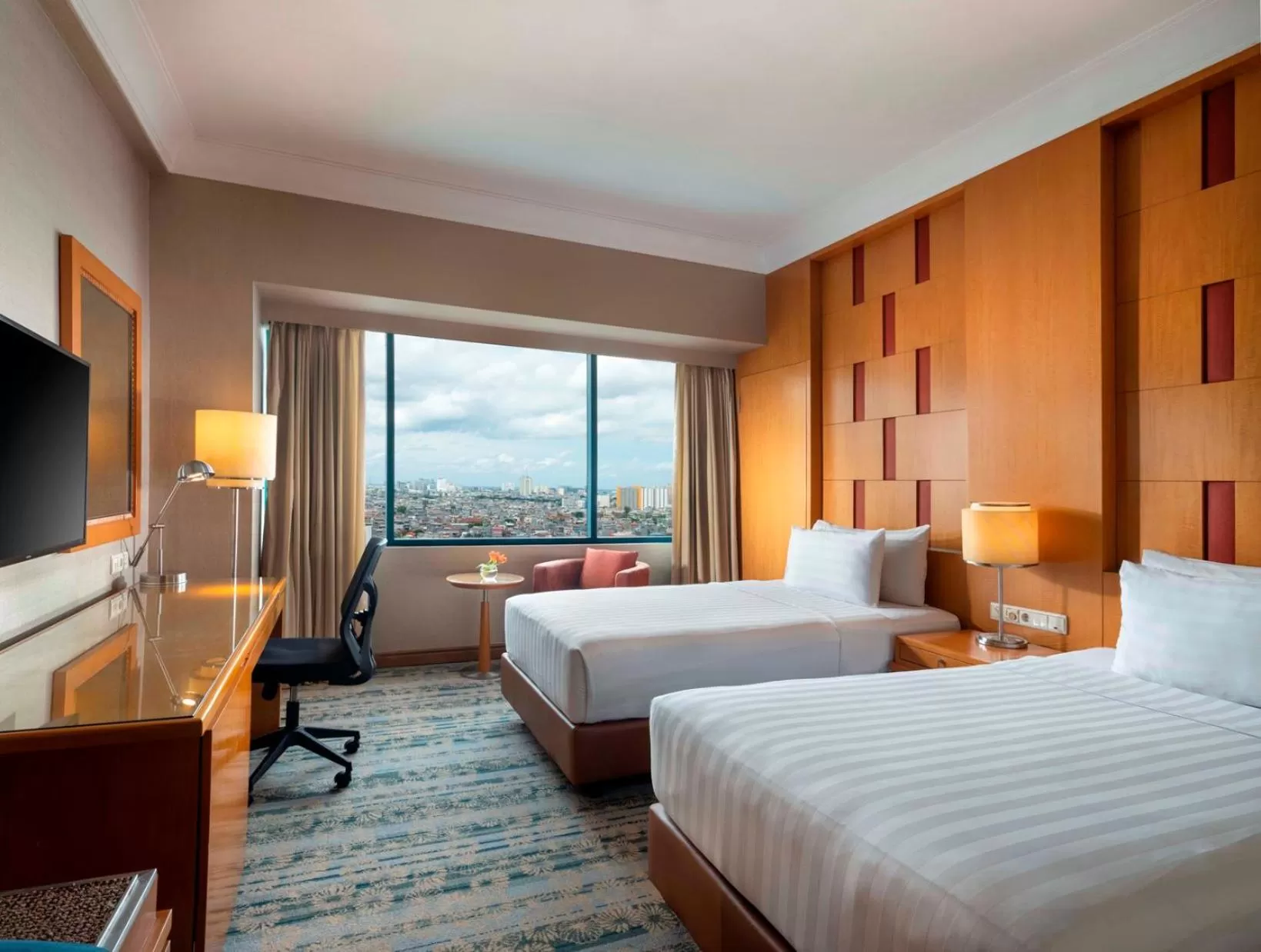 Executive Twin Room in Hotel Ciputra Jakarta managed by Swiss-Belhotel International