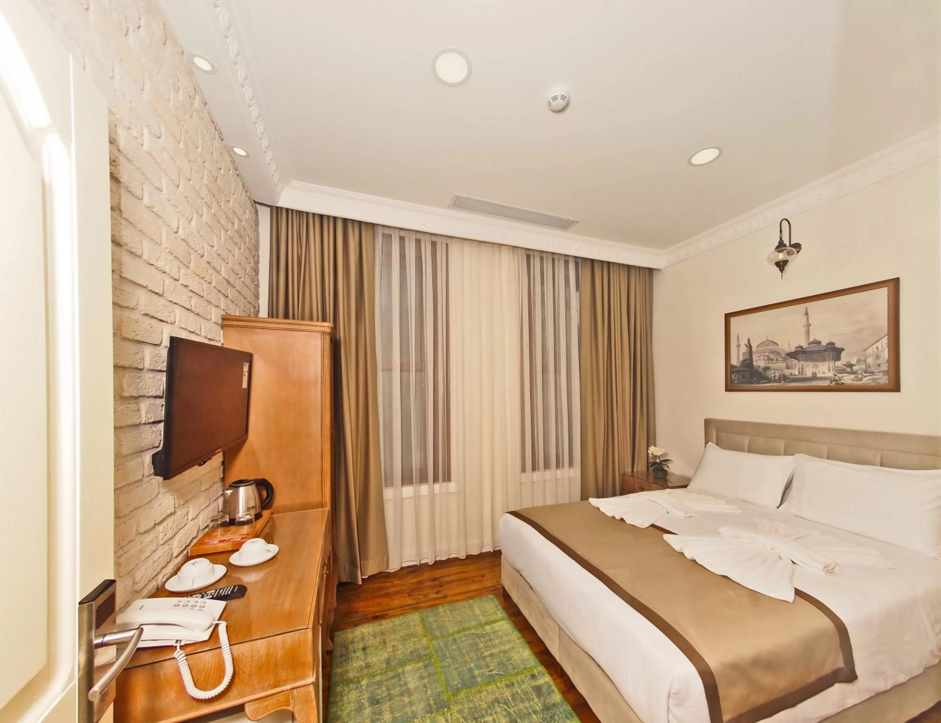Economy Double Room in Nusretbey Hotel