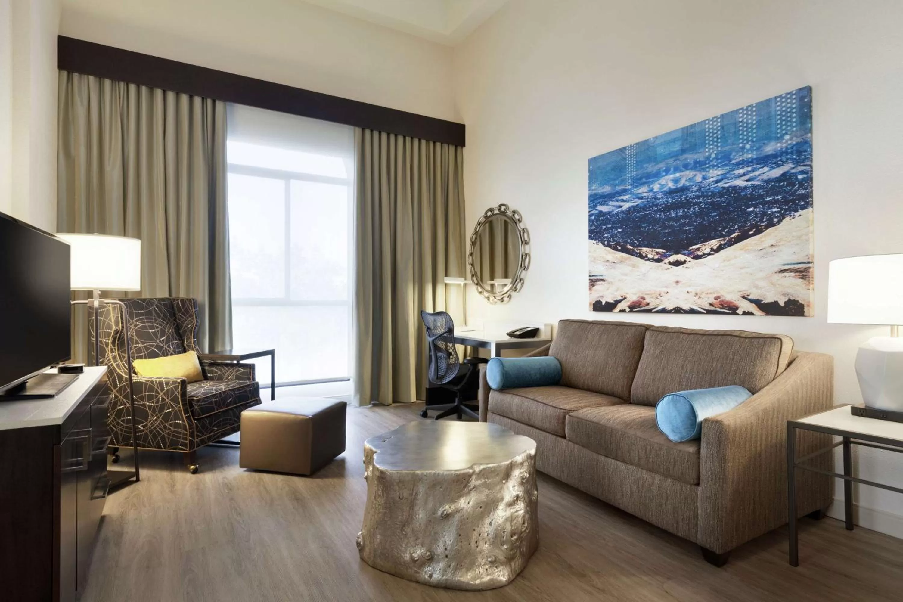 Deluxe King Suite in Hilton Garden Inn Cupertino