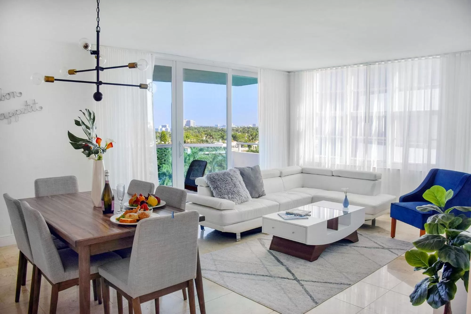Premier Bayview Suite 3 Bedroom 2 Bath Granite Kitchen in Seacoast Suites on Miami Beach