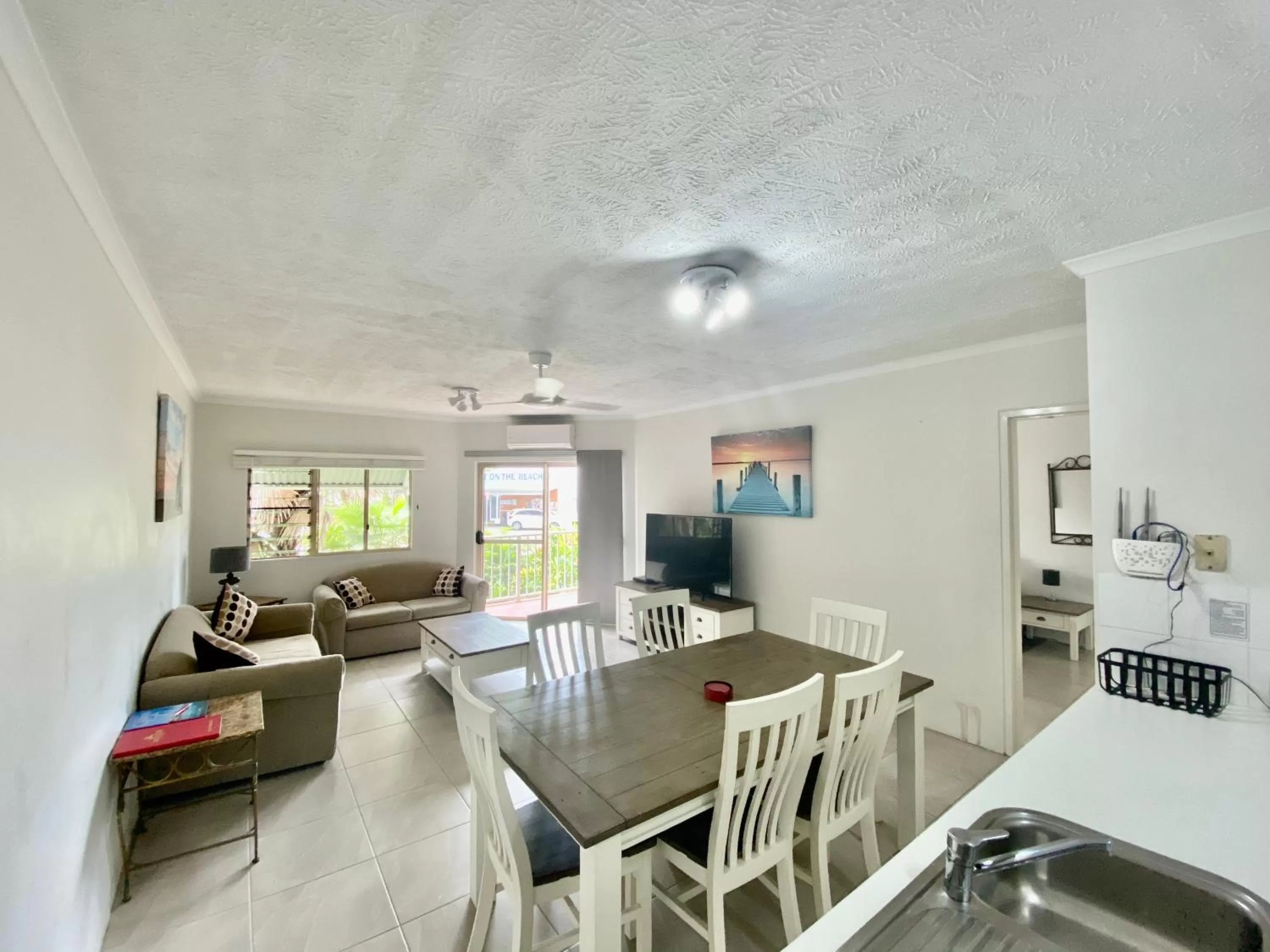 Living room in Cairns Beach Resort